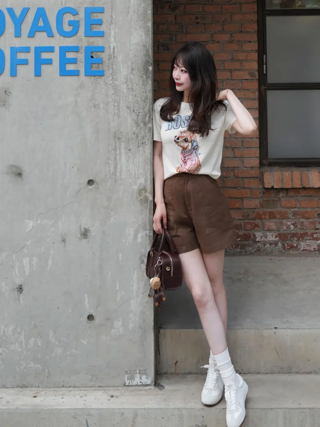 Korean Style Cartoon Print T-Shirt Top High Waist Shorts Bottoms Two Piece Set Summer New Arrival Retro College Fashion
Korean Style Cartoon Print T-Shirt Top High Waist Shorts Bottoms Two Piece Set Summer New Arrival Retro College Fashion