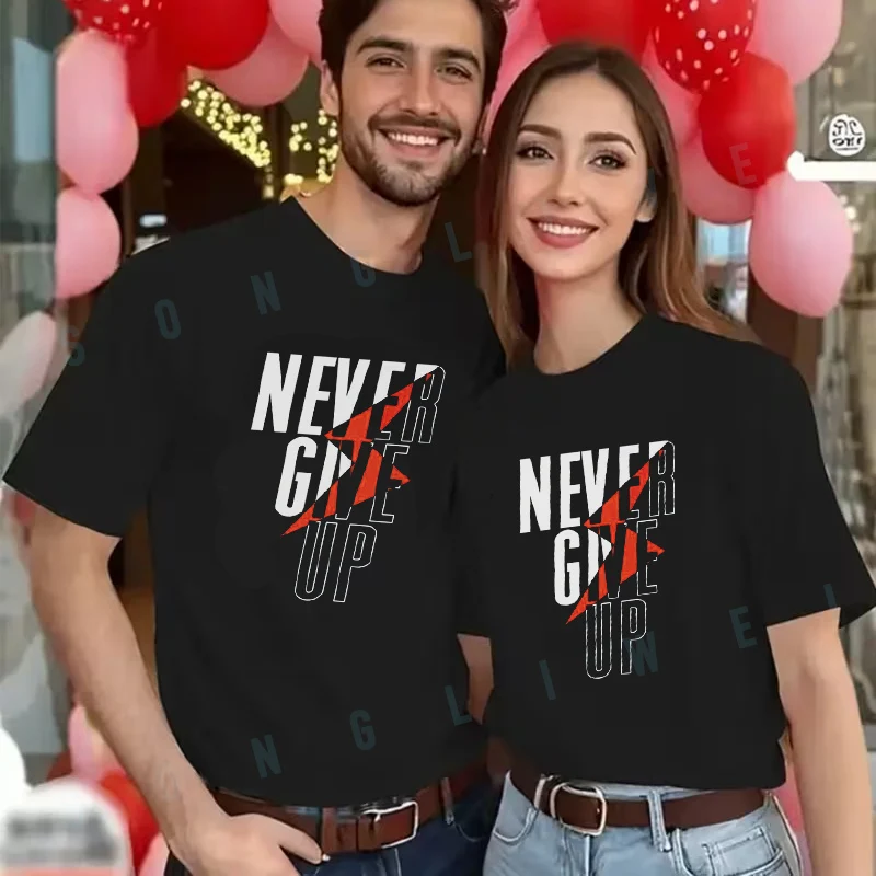 Футболка с принтом Never Give Up, мужская и женская, летняя, новая, повседневная, модная, с короткими рукавами, в стиле мото.
Футболка с принтом Never Give Up, мужская и женская, летняя, новая, повседневная, модная, с короткими рукавами, в стиле мото.