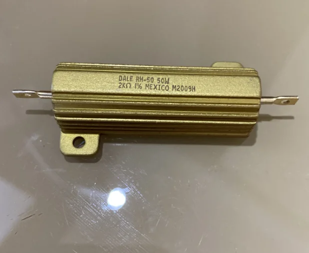 RH050620R0EF02 RH050 Made in Mexico DALE RH-50 620Ω RH50 50W 620R Europe 1% 5% VISHAY Aluminum case Wire wound resistance
RH050620R0EF02 RH050 Made in Mexico DALE RH-50 620Ω RH50 50W 620R Europe 1% 5% VISHAY Aluminum case Wire wound resistance