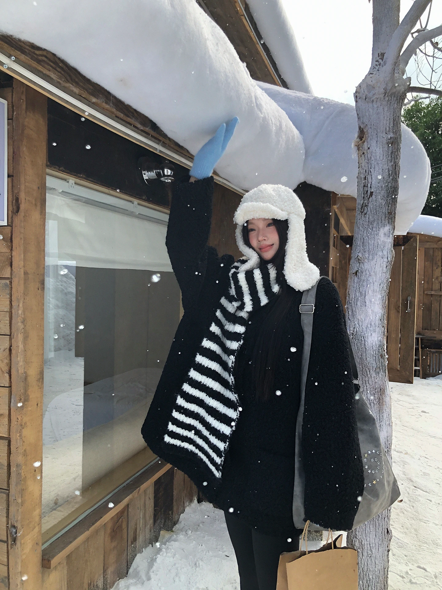 Red Celebri Lamb Fur Jaet Women's Casual Bla Cotton Coat Autumn Winter New Sle Beautiful Commute Sle Long Sve Bu...
Red Celebri Lamb Fur Jaet Women's Casual Bla Cotton Coat Autumn Winter New Sle Beautiful Commute Sle Long Sve Bu...