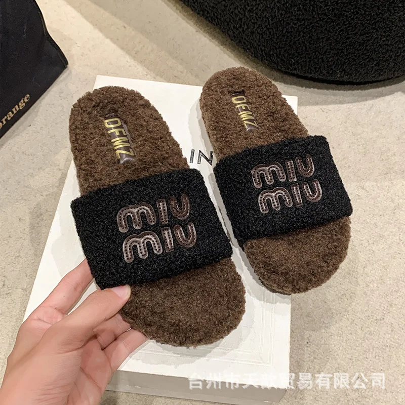 Autumn Women's Home Slippers Women's 2024 Thick Bottom Casual Simple Style Open Toe Slides Shoes for Women Zapatillas De Mujer
Autumn Women's Home Slippers Women's 2024 Thick Bottom Casual Simple Style Open Toe Slides Shoes for Women Zapatillas De Mujer