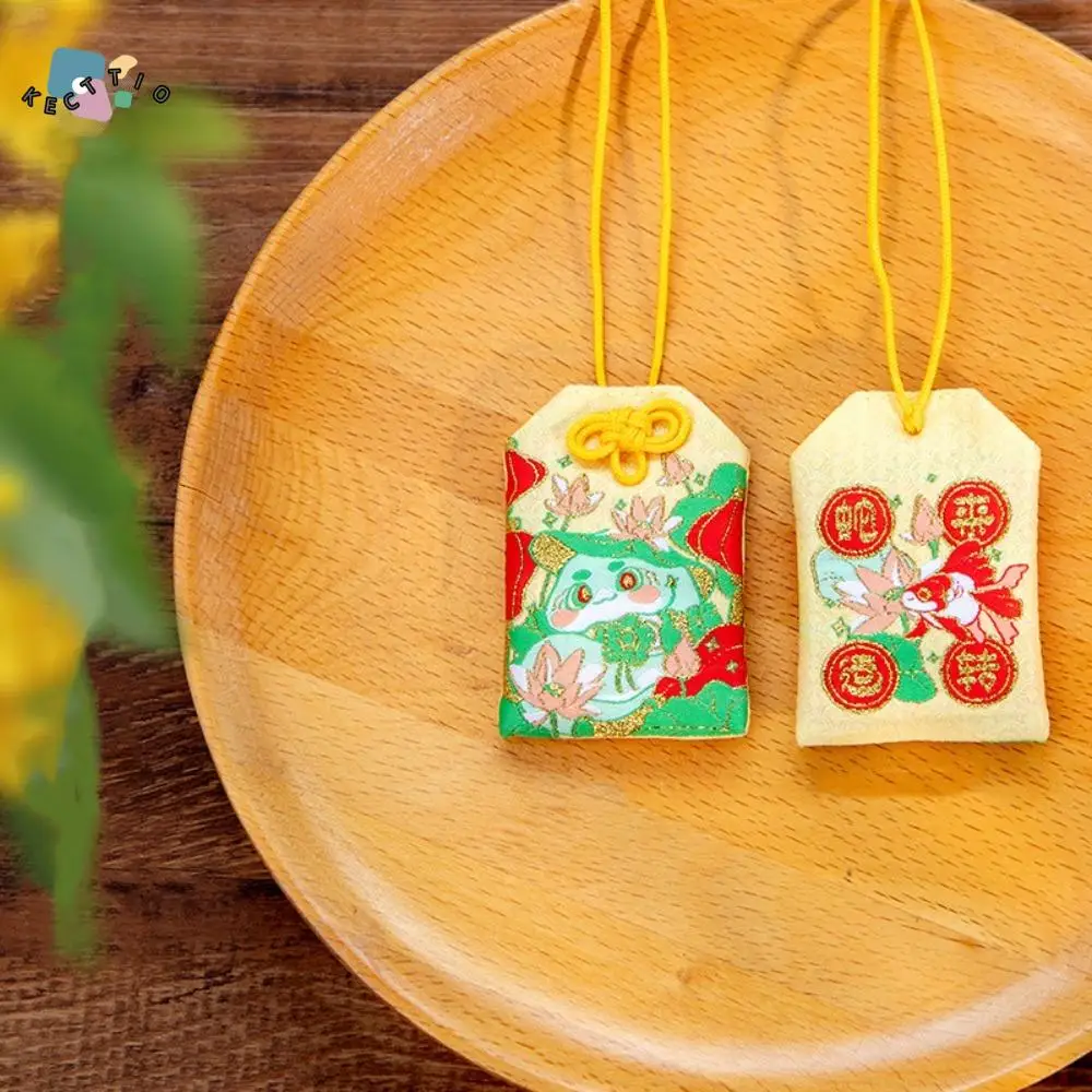 Good Fortune Snake New Year Small Sachet Cartoon Cute Amulet Bag Traditional Reusable Hanging Ornaments Spring Festival
Good Fortune Snake New Year Small Sachet Cartoon Cute Amulet Bag Traditional Reusable Hanging Ornaments Spring Festival