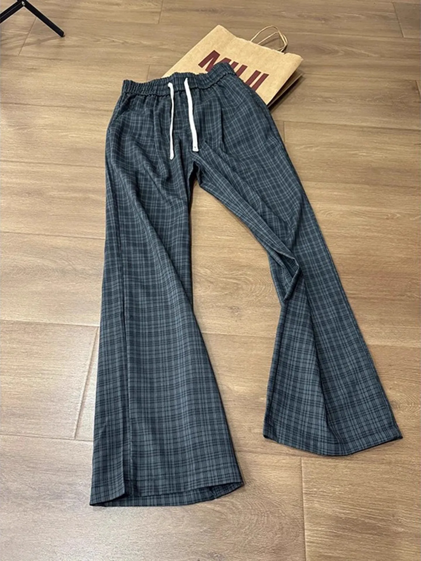 Bla White id Ice Silk Cool Feeling Pants Men Women Summer Thin Casual Loose Waist High Waist Drapey Walking Pants
Bla White id Ice Silk Cool Feeling Pants Men Women Summer Thin Casual Loose Waist High Waist Drapey Walking Pants