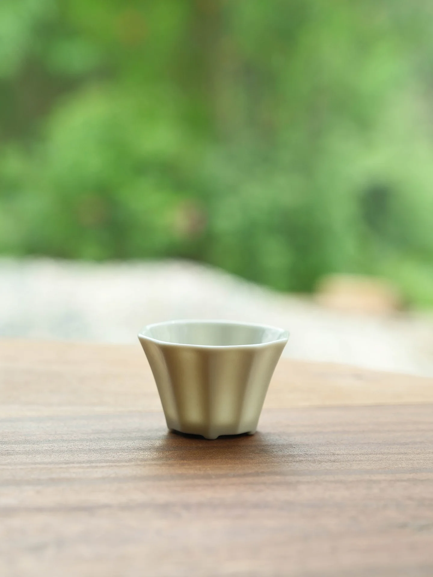 Yetao Tianye Shifang Cup Ceramic Tea Set Gongfu Tea Cup Owner Cup 30ml Ancient Chinese Style Blue Glaze Tea Drinking Cup
Yetao Tianye Shifang Cup Ceramic Tea Set Gongfu Tea Cup Owner Cup 30ml Ancient Chinese Style Blue Glaze Tea Drinking Cup