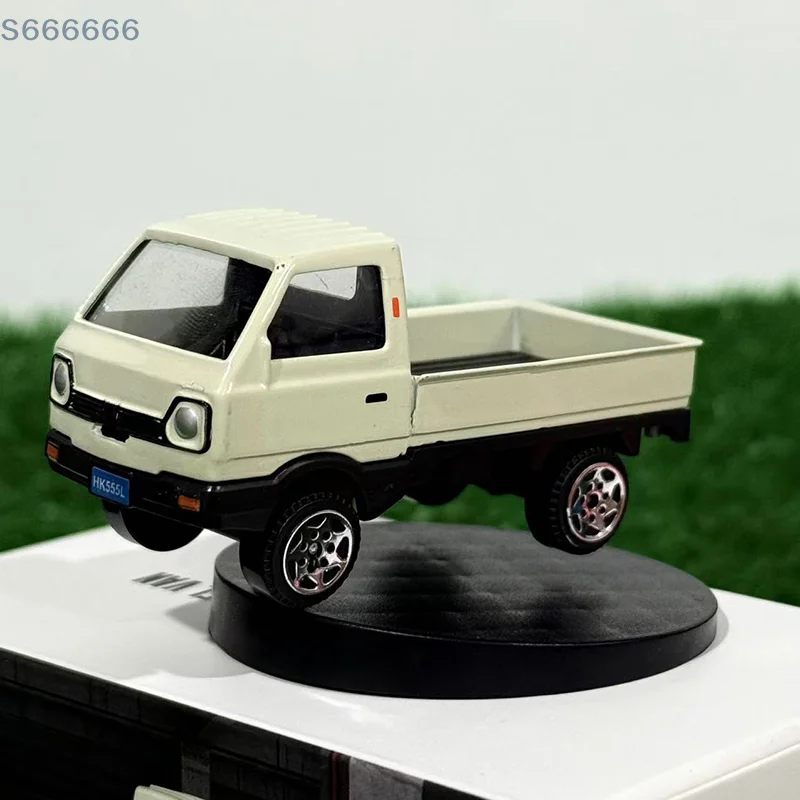 White Small Truck Model Car Dashboard Ornaments Drift Rotating Truck Decoration Car Interior Center Console Accessories
White Small Truck Model Car Dashboard Ornaments Drift Rotating Truck Decoration Car Interior Center Console Accessories