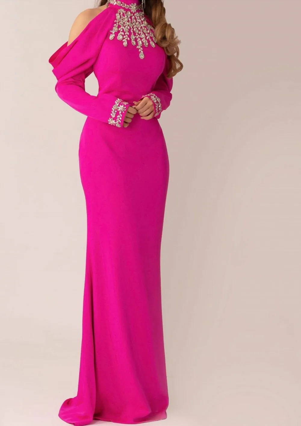 Elegant Long Halter Crepe Evening Dresses فساتين السهرة Mermaid Beaded Floor Length Prom Dress Robe de soirée for Women
Elegant Long Halter Crepe Evening Dresses فساتين السهرة Mermaid Beaded Floor Length Prom Dress Robe de soirée for Women