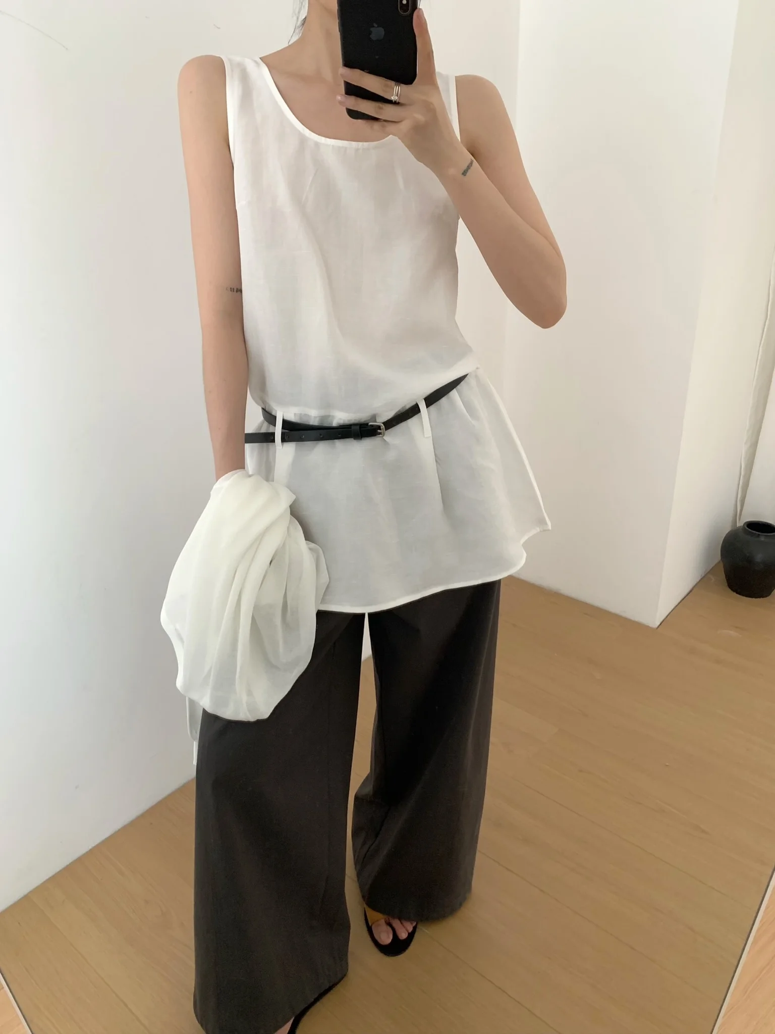 Chic Linen Shirt Vest Loose Breathable Vintage Style Women's Top Dongda Gate 9037aj Fashionable Ladies' Outerwear
Chic Linen Shirt Vest Loose Breathable Vintage Style Women's Top Dongda Gate 9037aj Fashionable Ladies' Outerwear