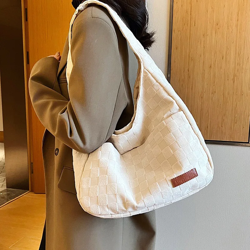 Summer Fashion Casual Tote Shoulder Bag, Versatile Chic Hobo Crossbody Bag For Outdoor Activities
Summer Fashion Casual Tote Shoulder Bag, Versatile Chic Hobo Crossbody Bag For Outdoor Activities