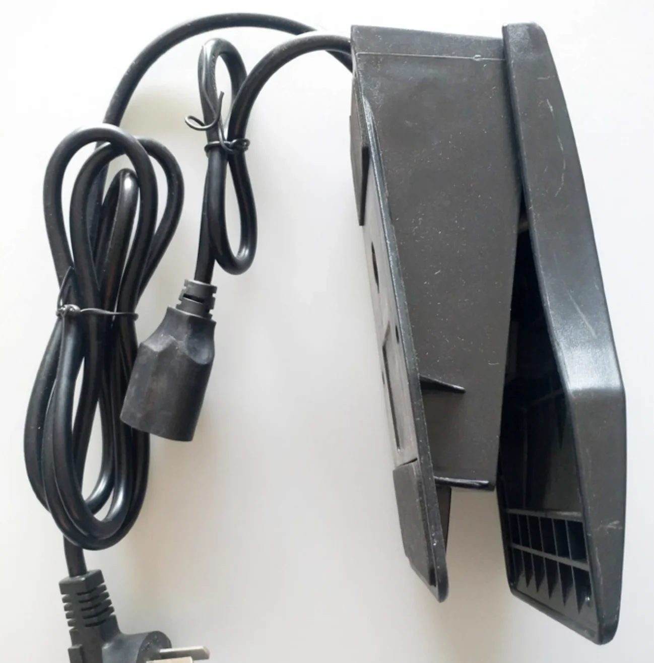 Ножная педаль Форedom Diy для гибкого вала, Foredom cc30, ножная педаль Фародом SR, ювелирный инструмент, ювелирные инструменты
Ножная педаль Форedom Diy для гибкого вала, Foredom cc30, ножная педаль Фародом SR, ювелирный инструмент, ювелирные инструменты