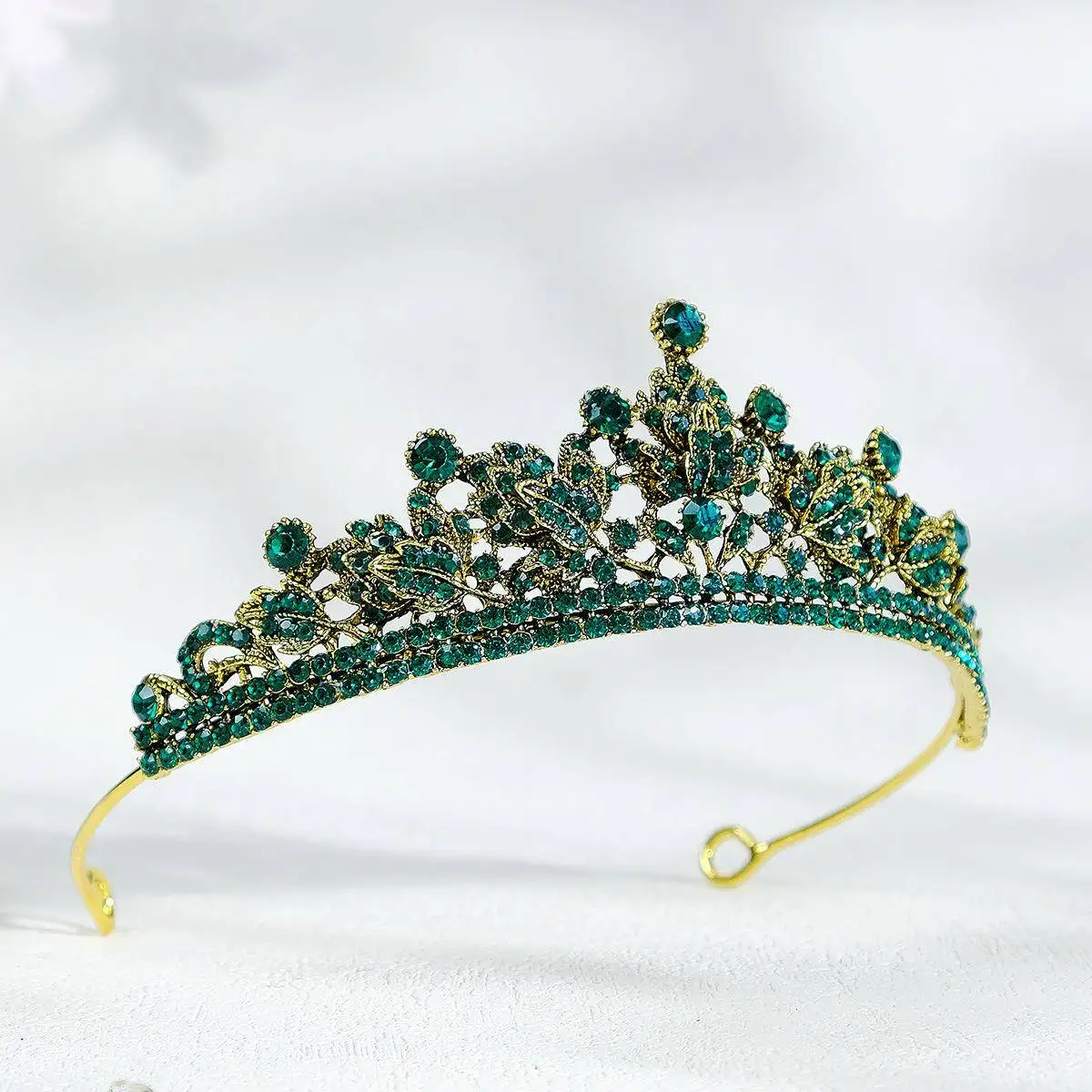 Elegant Simple Wedding Dress Hair Accessory Diamond Agate Crown Versatile Luxury Design Headwear for Brides
Elegant Simple Wedding Dress Hair Accessory Diamond Agate Crown Versatile Luxury Design Headwear for Brides