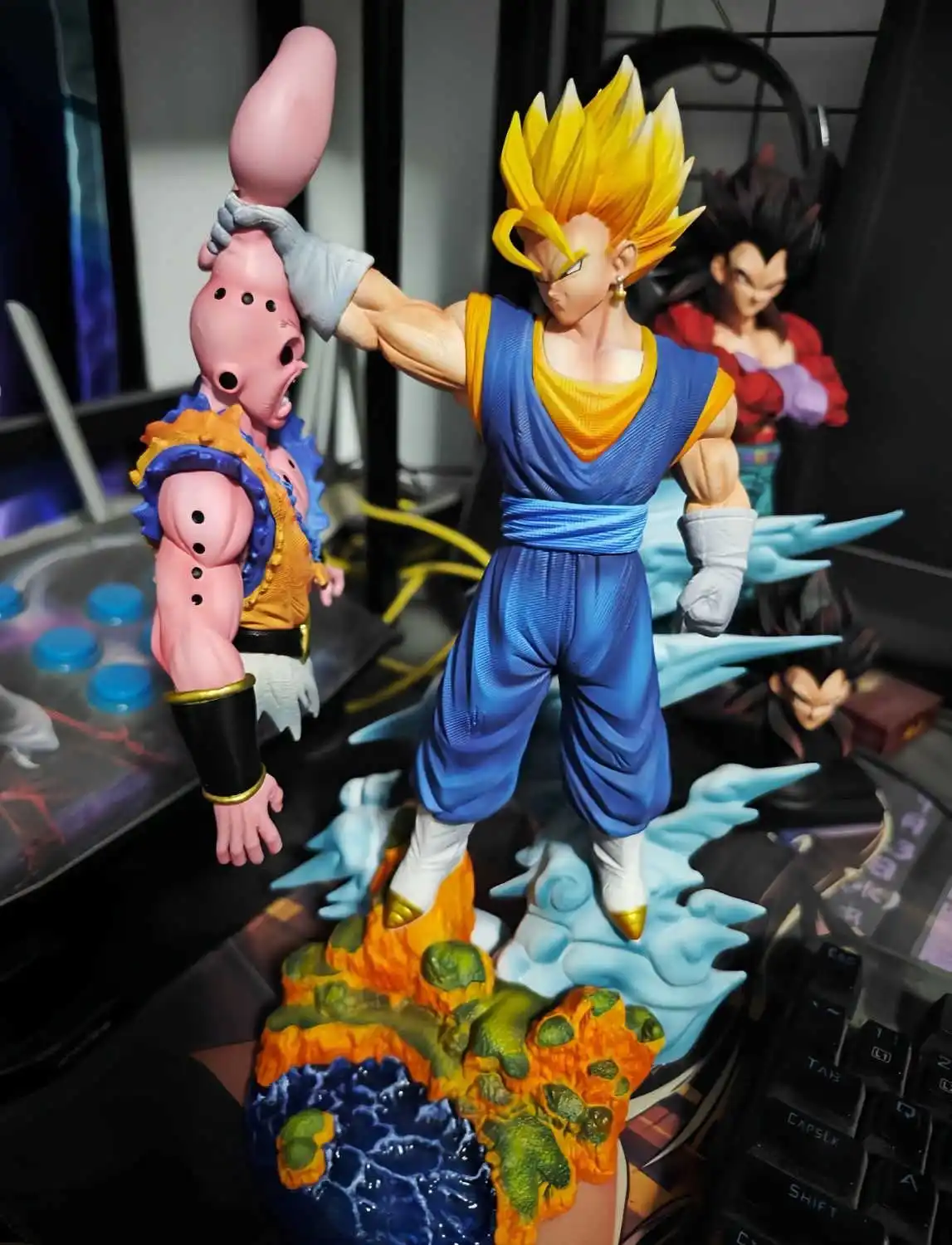 Dragon Ball Anime Figure CS Vegito VS Buu Action Figure GK Scene Statue Animation Decoration Figure Model Collection Toy Gift
Dragon Ball Anime Figure CS Vegito VS Buu Action Figure GK Scene Statue Animation Decoration Figure Model Collection Toy Gift