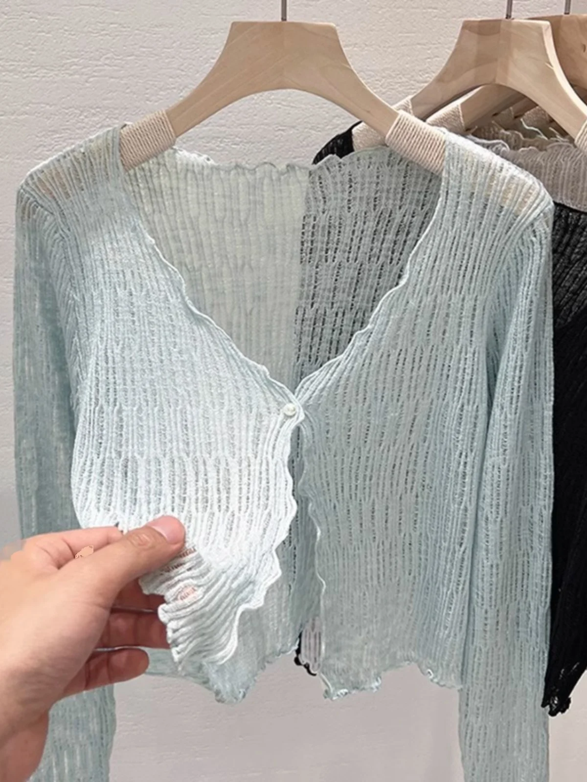 Women's Knitted Ice Silk Open Cardigan Thin Outerwear Shoulder Shawl with Strap Vest Summer Sun Protection Light Jacket Top
Women's Knitted Ice Silk Open Cardigan Thin Outerwear Shoulder Shawl with Strap Vest Summer Sun Protection Light Jacket Top