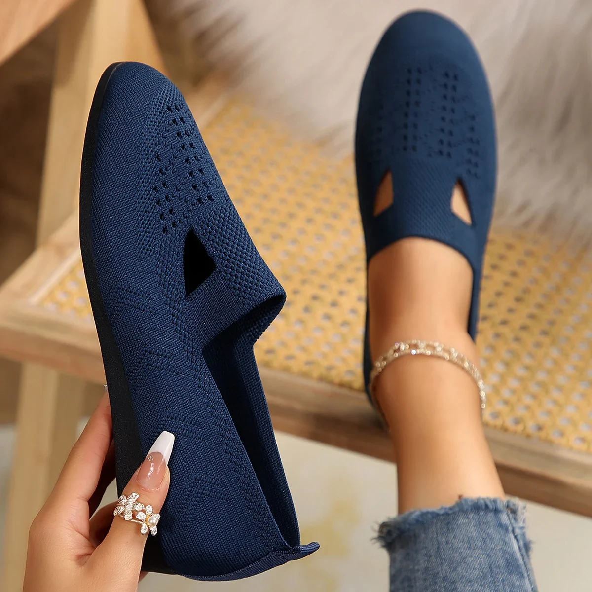 Loafers Autumn Casual Flats Shoes Women New Fashion Comfortable Flats Sneakers Knitted Lightweight Flats Shoes Shoes for Women
Loafers Autumn Casual Flats Shoes Women New Fashion Comfortable Flats Sneakers Knitted Lightweight Flats Shoes Shoes for Women