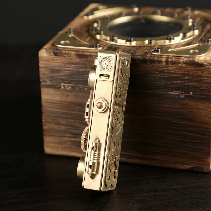 Original New Arrivals Lanzi Steampunk Handmade DIY Kerosene Lighter Automatic Ignition Creative Lighter Gadgets For Men
Original New Arrivals Lanzi Steampunk Handmade DIY Kerosene Lighter Automatic Ignition Creative Lighter Gadgets For Men