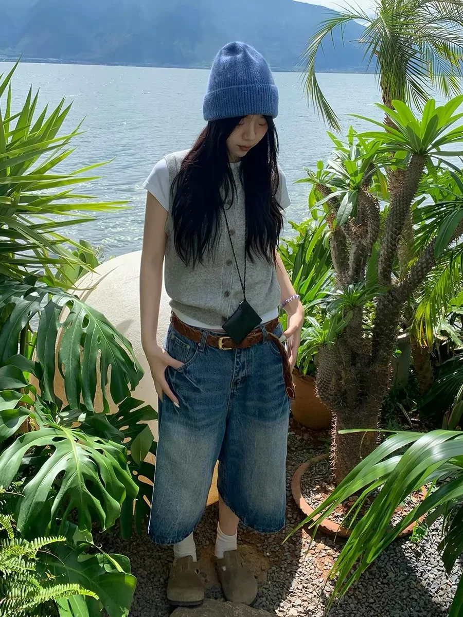 Retro American Washed White Seven-Five Straight Leg Jeans Women Summer Thin New Style 2026 Flash Pattern Mid-Pants
Retro American Washed White Seven-Five Straight Leg Jeans Women Summer Thin New Style 2026 Flash Pattern Mid-Pants