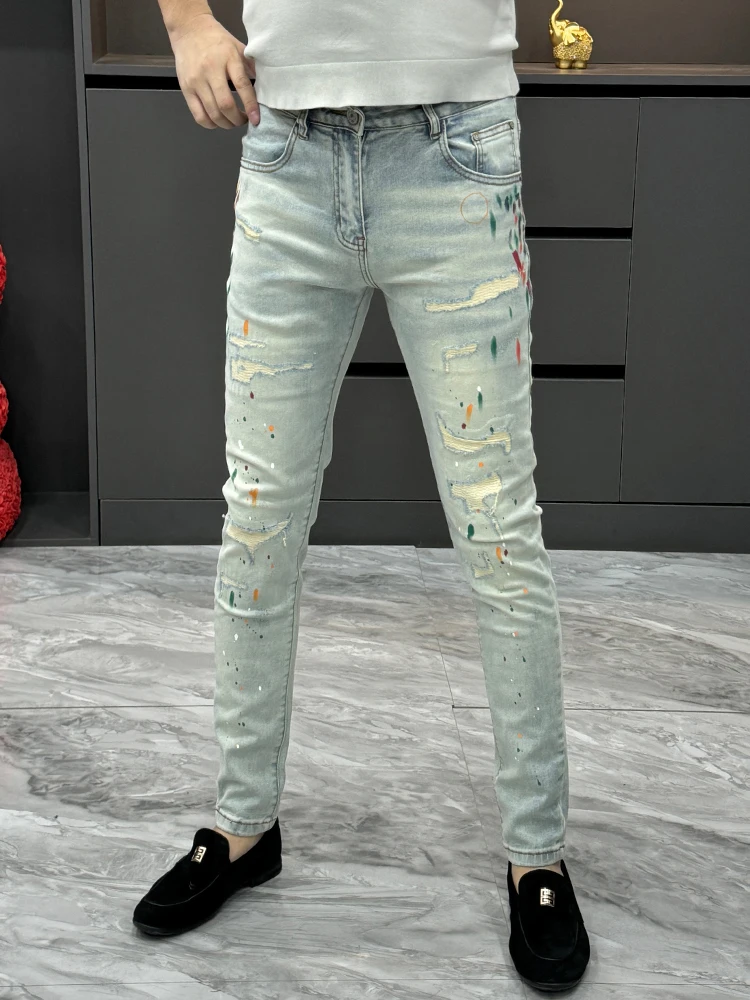 Men's Graffiti Hole Jeans Fashionable Slim Fit Casual Trendy Youth Long Pants mid Waist Zipper Pocket Geometric Pattern
Men's Graffiti Hole Jeans Fashionable Slim Fit Casual Trendy Youth Long Pants mid Waist Zipper Pocket Geometric Pattern