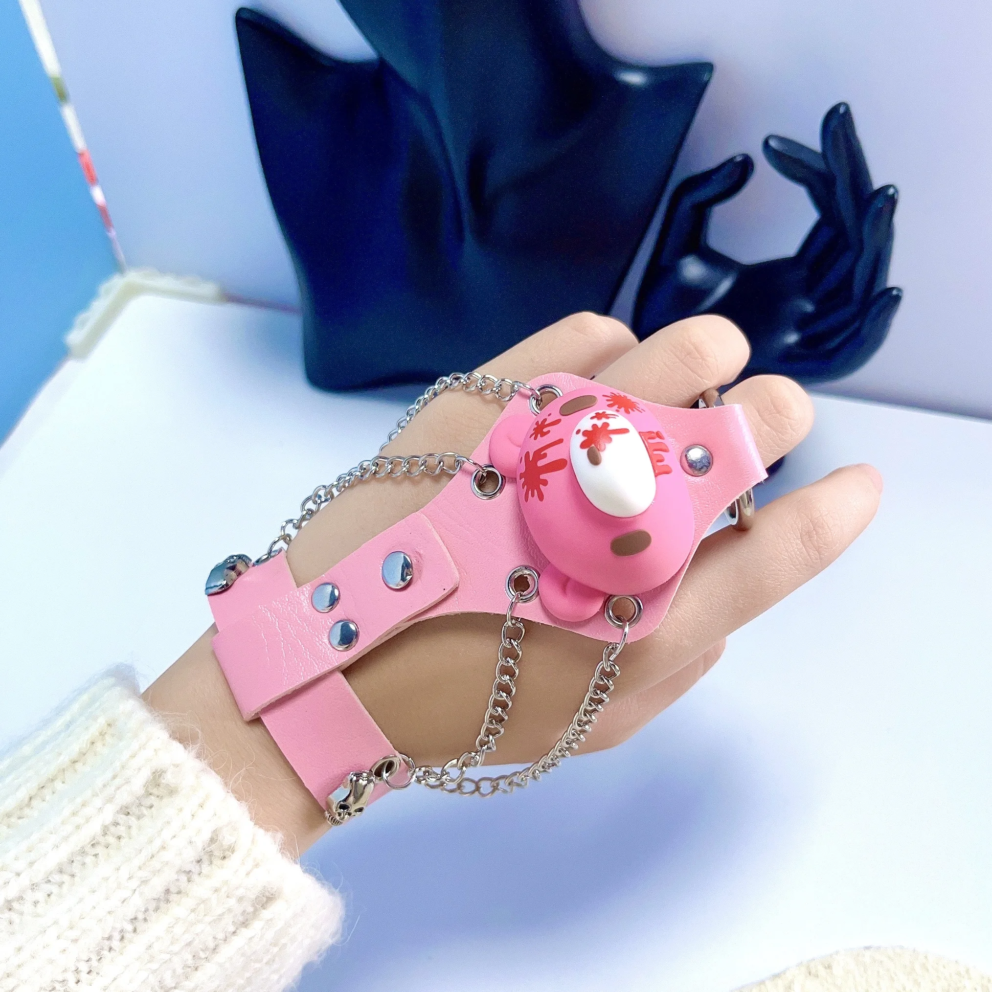 Cute Bear Chain Wristband Punk Kawaii Y2K Gothic Bracelet Pink Black Emo Accessory
Cute Bear Chain Wristband Punk Kawaii Y2K Gothic Bracelet Pink Black Emo Accessory