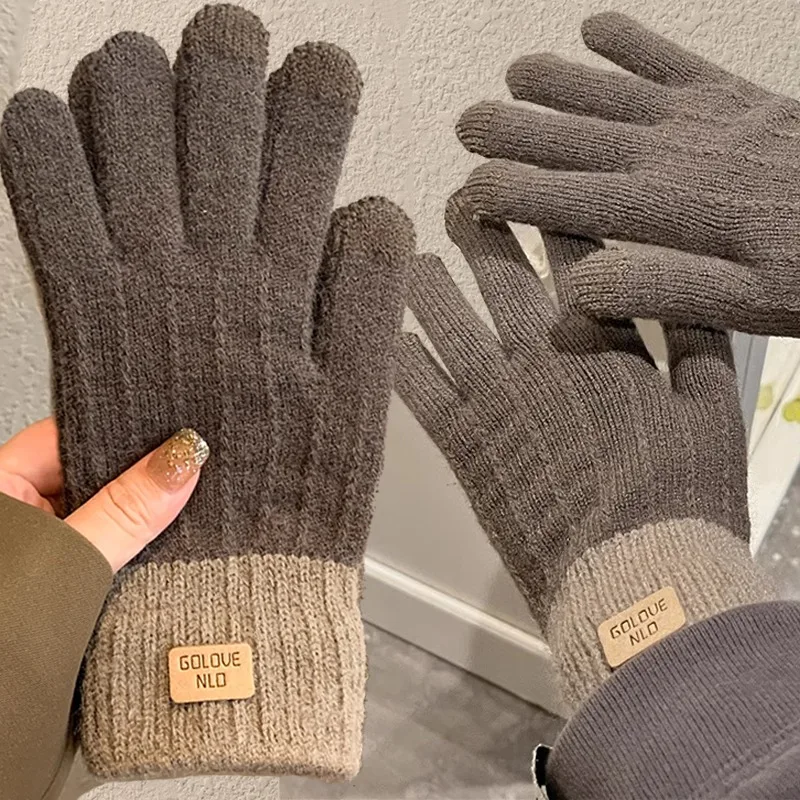 INS Colorized Warm Knitted Full Finger Winter Gloves Solid Color Woolen Touch-Screen Mittens Plush Thickened Soft Driving Gloves
INS Colorized Warm Knitted Full Finger Winter Gloves Solid Color Woolen Touch-Screen Mittens Plush Thickened Soft Driving Gloves