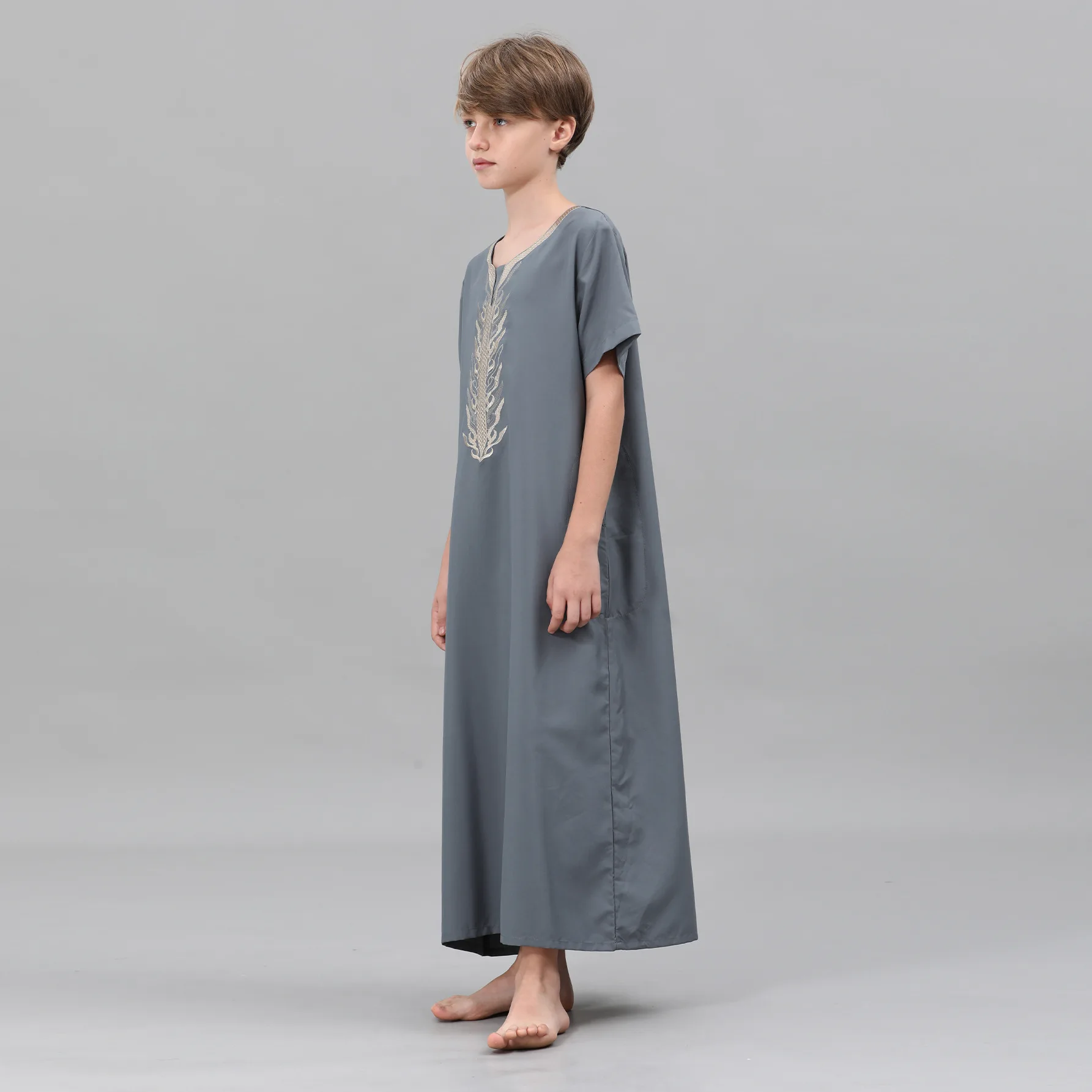 Gray Muslim Boy Robe Kids Jubba Thobe Kaftan Dubai Abaya Embroidery Dress Saudi Arabic Daffah Dishdasha Djellaba Islam Clothes
Gray Muslim Boy Robe Kids Jubba Thobe Kaftan Dubai Abaya Embroidery Dress Saudi Arabic Daffah Dishdasha Djellaba Islam Clothes