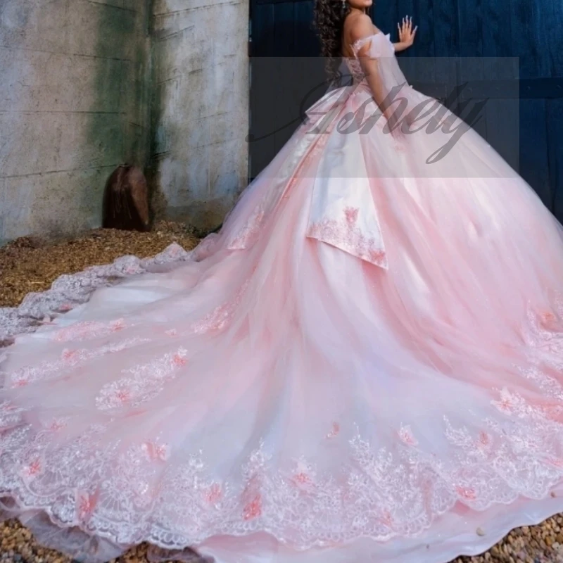 Elegant Princess Dresses Quinceanera Gown Off Shoulder Floral Applique Puffy Sweep Train Prom Birthday Party Dress Sweet 15 16
Elegant Princess Dresses Quinceanera Gown Off Shoulder Floral Applique Puffy Sweep Train Prom Birthday Party Dress Sweet 15 16