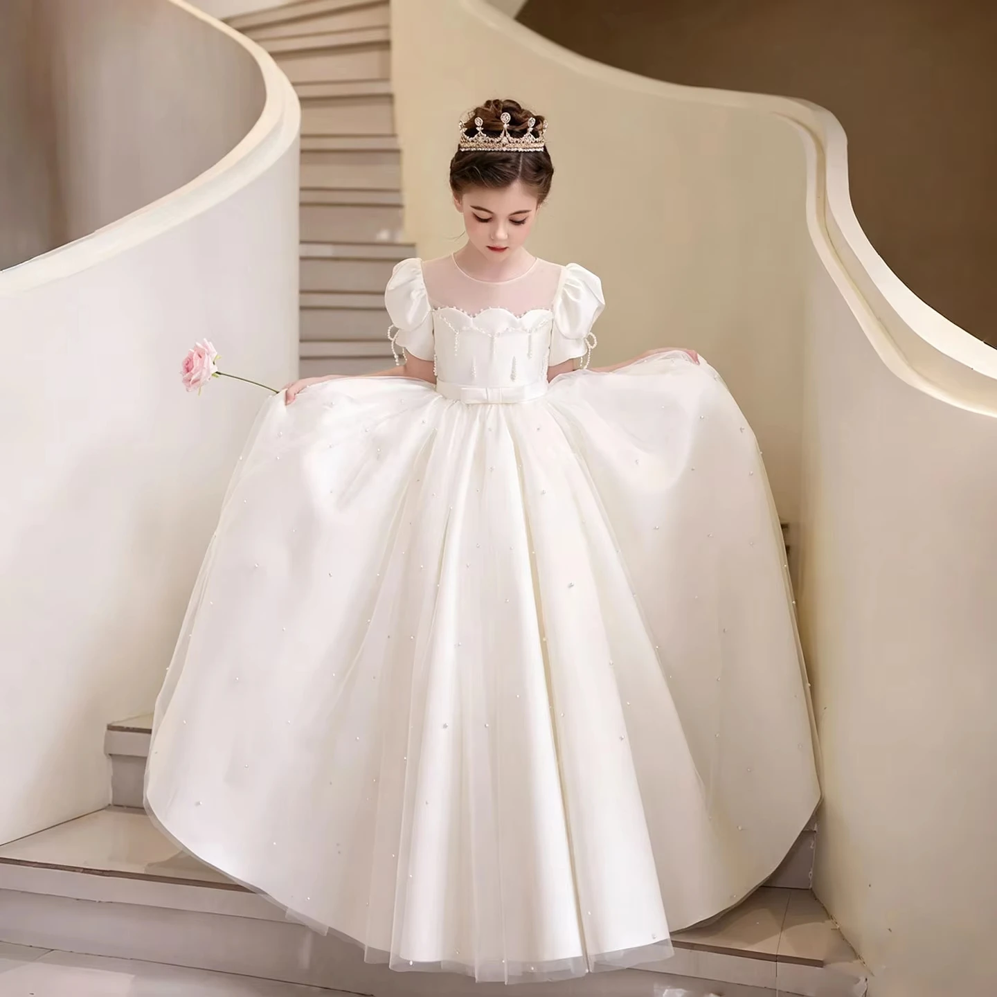 Elegant White Beaded Flower Girl Dress Long Satin Kids Formal Princess Dress for Wedding Piano Recital Pageant
Elegant White Beaded Flower Girl Dress Long Satin Kids Formal Princess Dress for Wedding Piano Recital Pageant