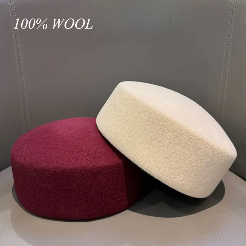 Подиумная роскошная шляпа-таблетка 2025 года, дизайнерская британская женская шерстяная берет, фетровая шляпа Fedora, теплая зимняя женская шляпа в стиле ретро Fedora
Подиумная роскошная шляпа-таблетка 2025 года, дизайнерская британская женская шерстяная берет, фетровая шляпа Fedora, теплая зимняя женская шляпа в стиле ретро Fedora