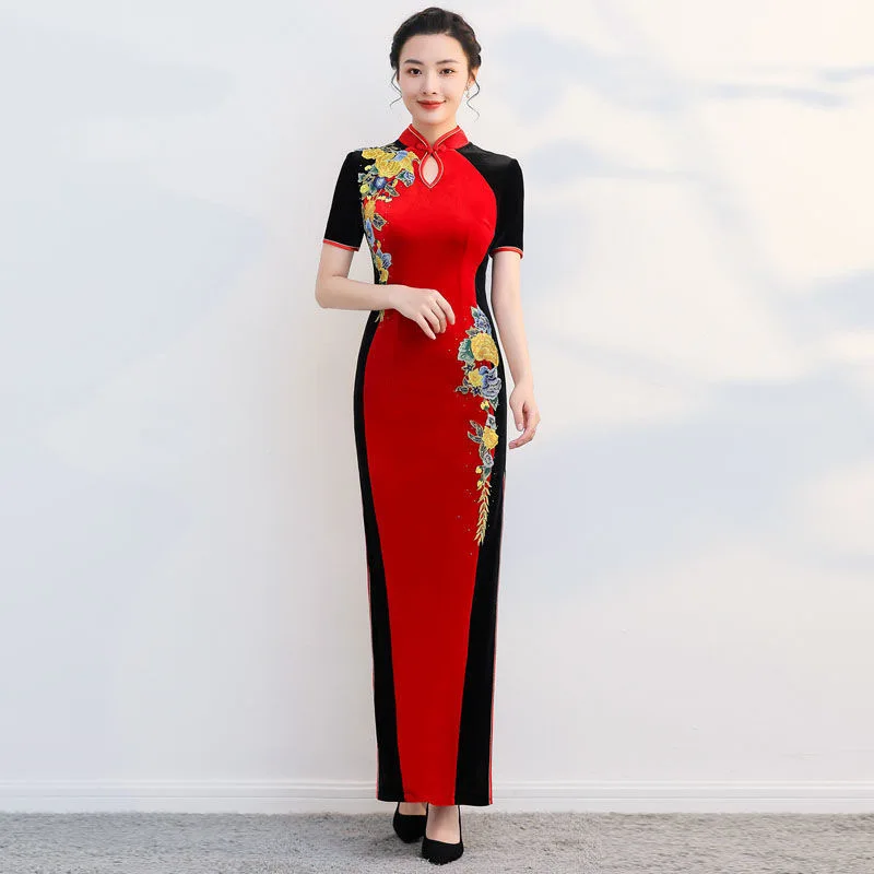 Женское Вьетнамское платье Ao Dai Cheongsam с цветочной вышивкой, традиционное свадебное платье для выступлений
Женское Вьетнамское платье Ao Dai Cheongsam с цветочной вышивкой, традиционное свадебное платье для выступлений