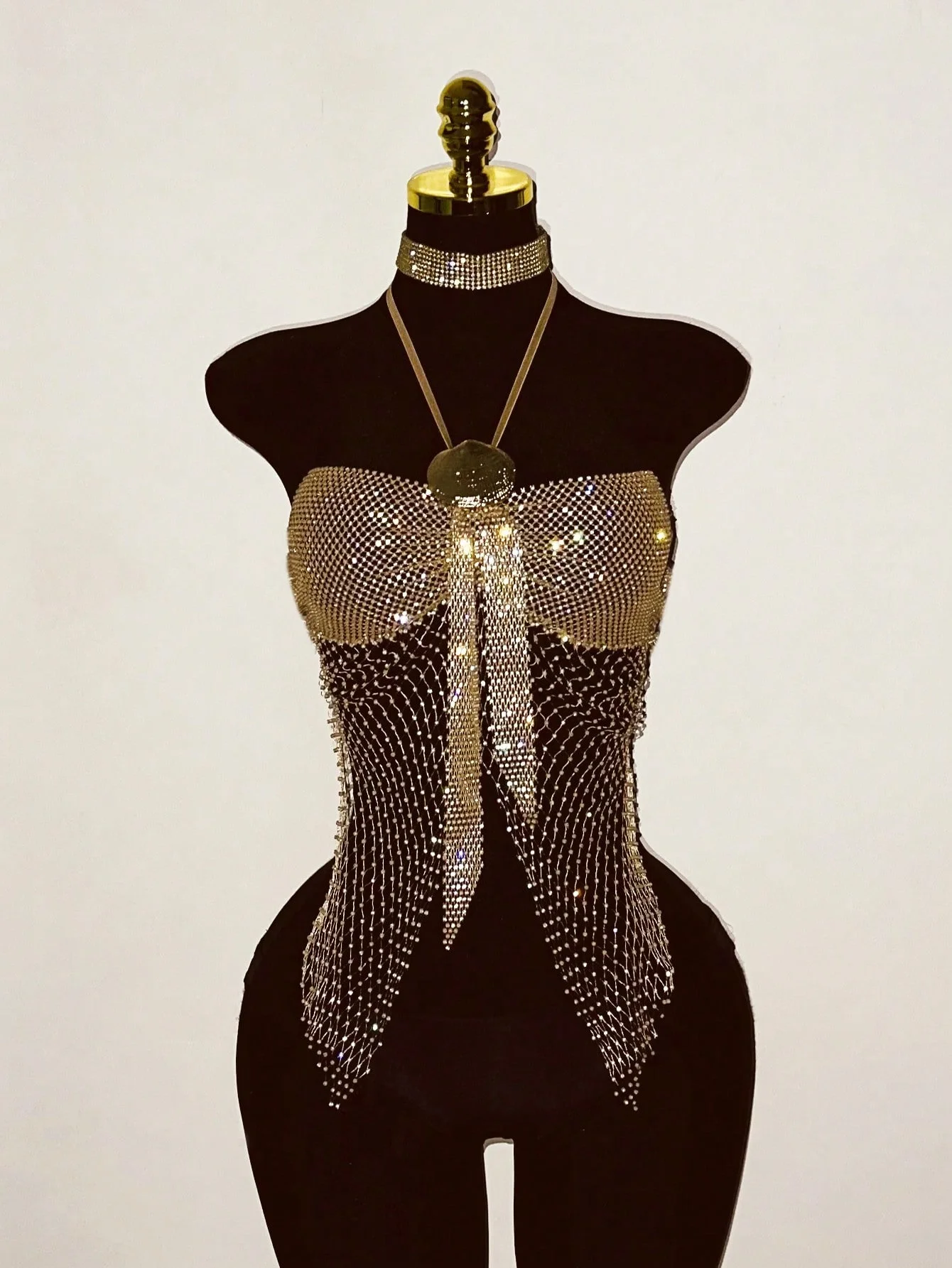 Boho Rhinestone Mesh Flowy Tank Top Women Sexy Backless Halter Neck Hollow Out Sheer Fishnet Tube Tops Holiday Party Camisole
Boho Rhinestone Mesh Flowy Tank Top Women Sexy Backless Halter Neck Hollow Out Sheer Fishnet Tube Tops Holiday Party Camisole