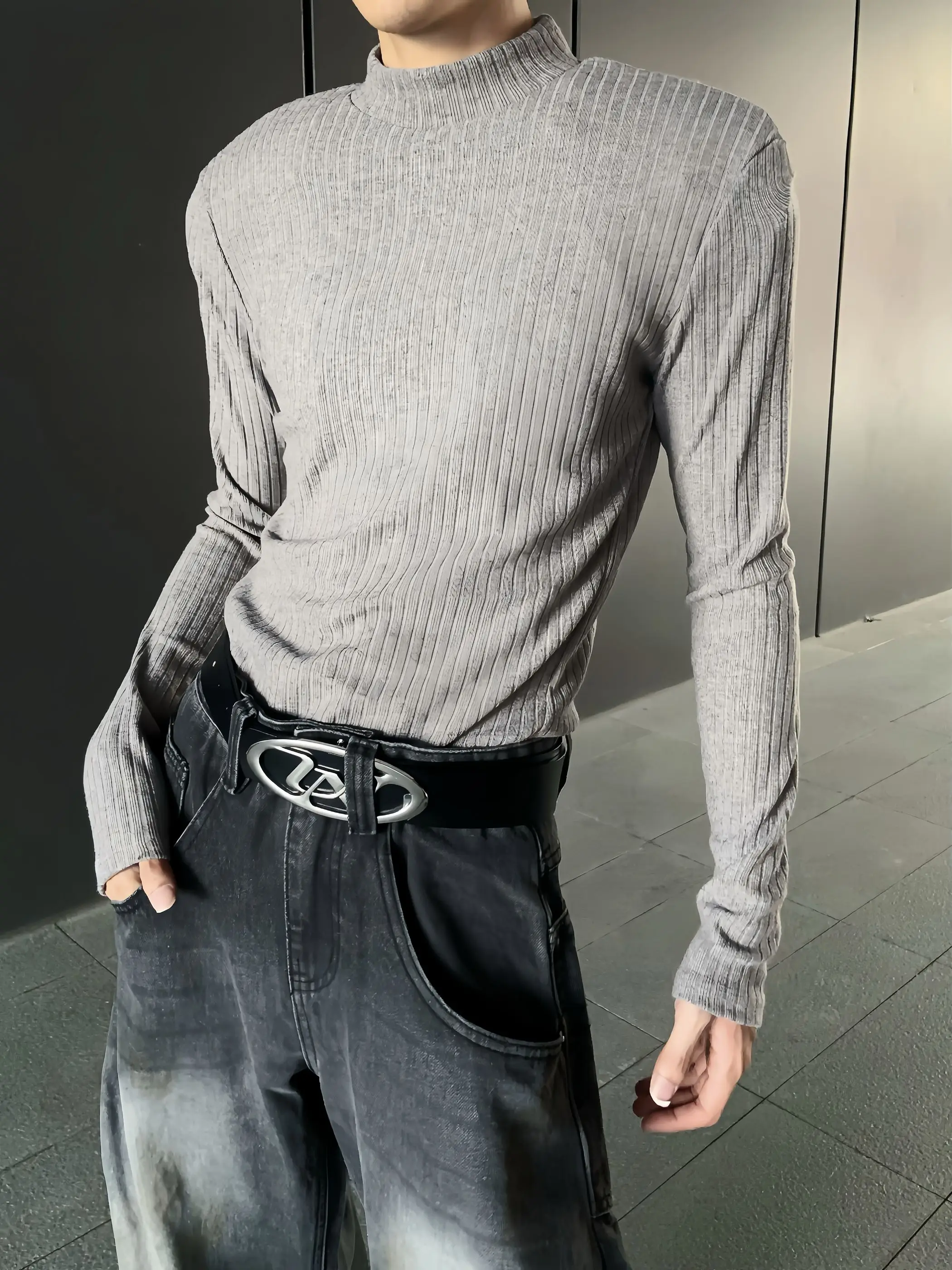 Men's Long Sve Camere Sweatirt High Collar Base Layer irt Faionable Slim Fit Striped Design Winter Warm Youth
Men's Long Sve Camere Sweatirt High Collar Base Layer irt Faionable Slim Fit Striped Design Winter Warm Youth