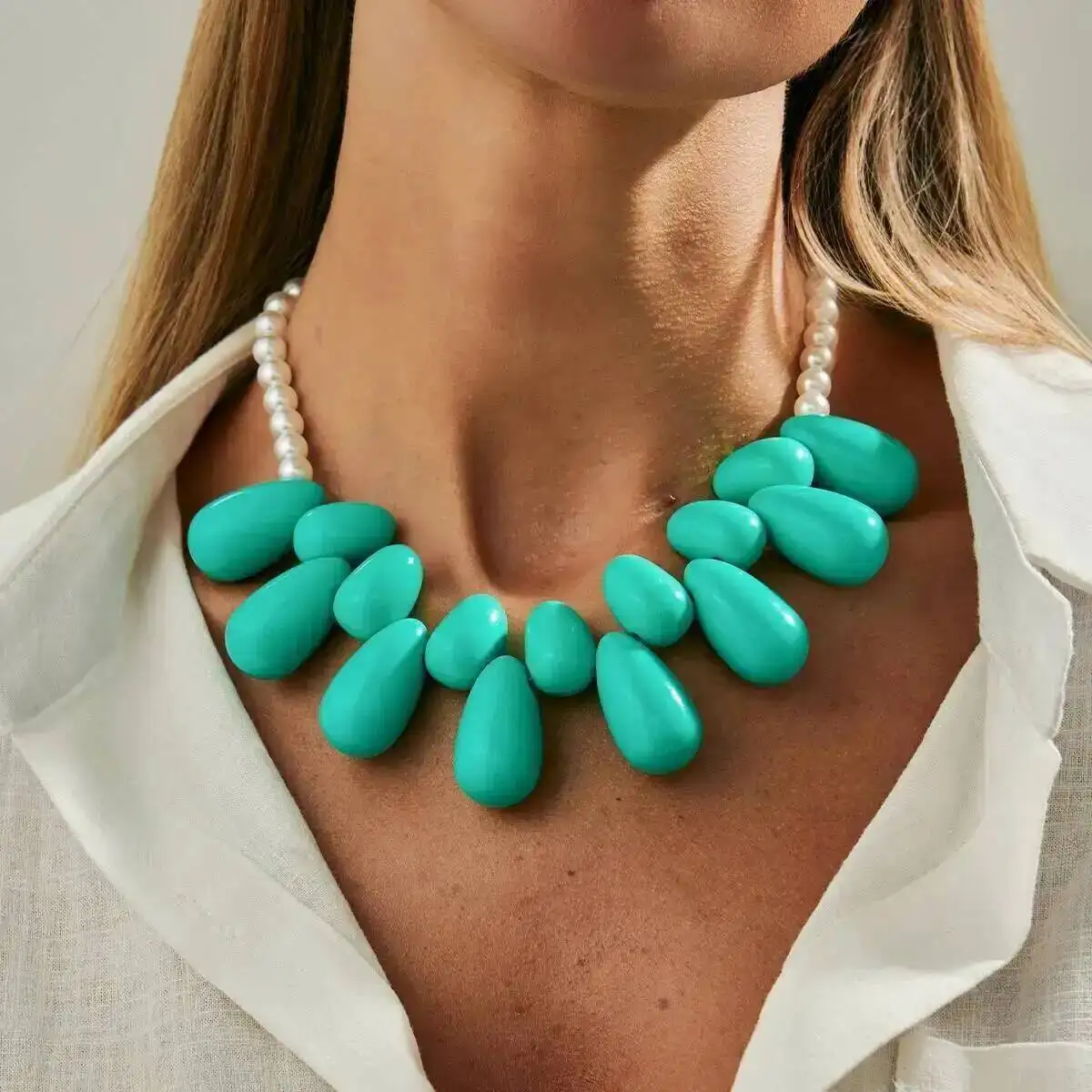 PuRui Women's Y2K Boho Exaggerated Water Drop Resin Pendant Necklace Unique Creative Charm Clavicle Chain Fashion Jewelry
PuRui Women's Y2K Boho Exaggerated Water Drop Resin Pendant Necklace Unique Creative Charm Clavicle Chain Fashion Jewelry