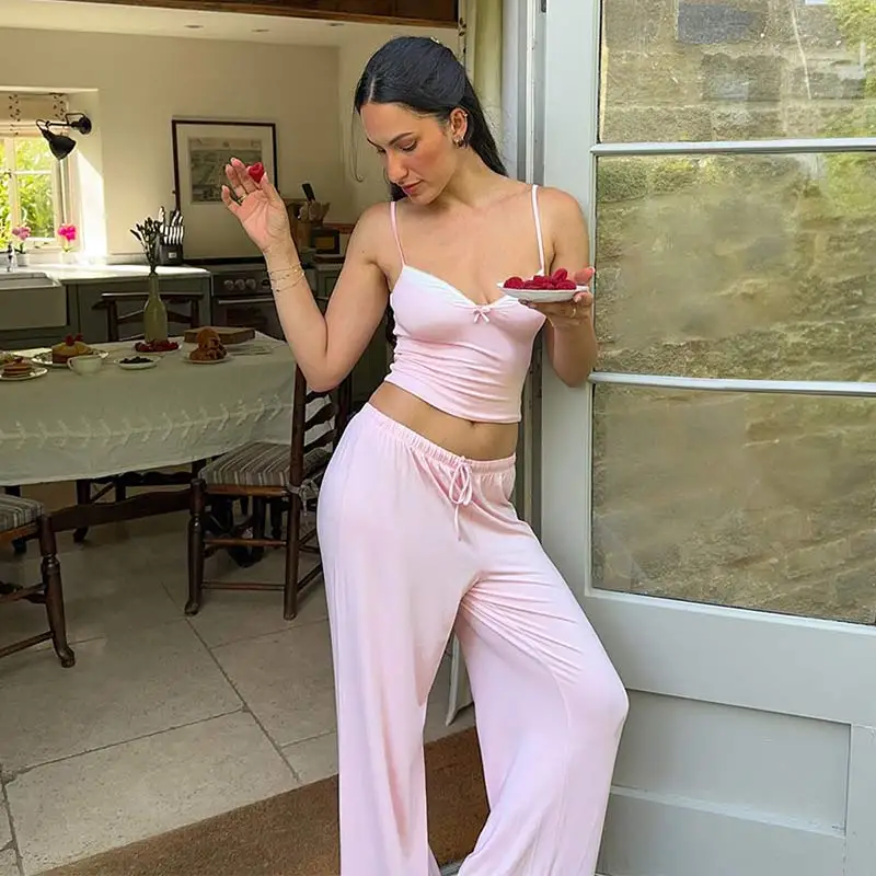 Майка с v-образным вырезом, брюки, летняя и весенняя ночная рубашка, пижамы, одежда для дома, женская домашняя одежда, повседневная одежда для сна, домашняя одежда D586
Майка с v-образным вырезом, брюки, летняя и весенняя ночная рубашка, пижамы, одежда для дома, женская домашняя одежда, повседневная одежда для сна, домашняя одежда D586