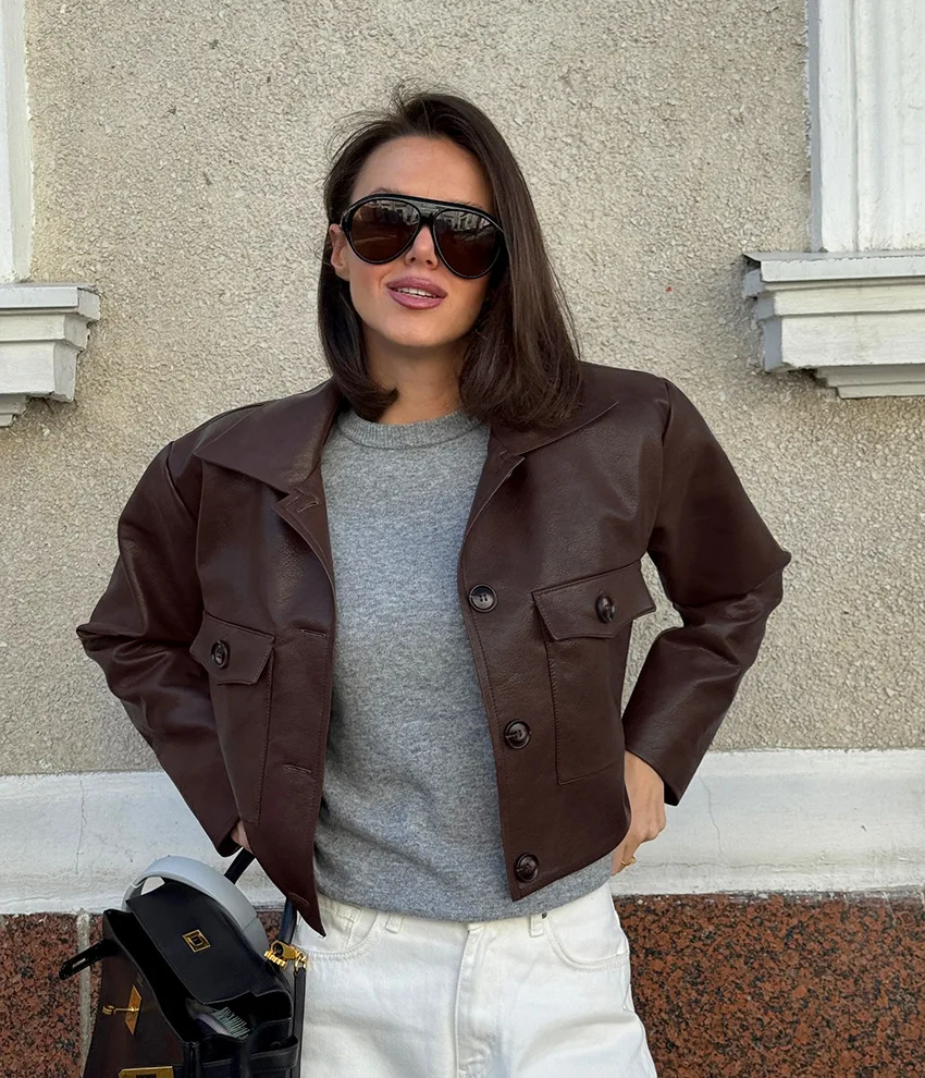 Women's Retro Short Leather Jacket Loose Slimming Motorcycle Style Fashion Trend Autumn 2026 New Arrival
Women's Retro Short Leather Jacket Loose Slimming Motorcycle Style Fashion Trend Autumn 2026 New Arrival