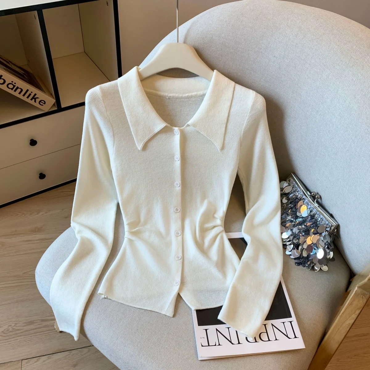 Lapel Long-Sleeve Knit Cardigan Women's Spring Autumn Slim Fit Single Breasted Button-Up Knit Top Solid Color Pullover Sweater
Lapel Long-Sleeve Knit Cardigan Women's Spring Autumn Slim Fit Single Breasted Button-Up Knit Top Solid Color Pullover Sweater