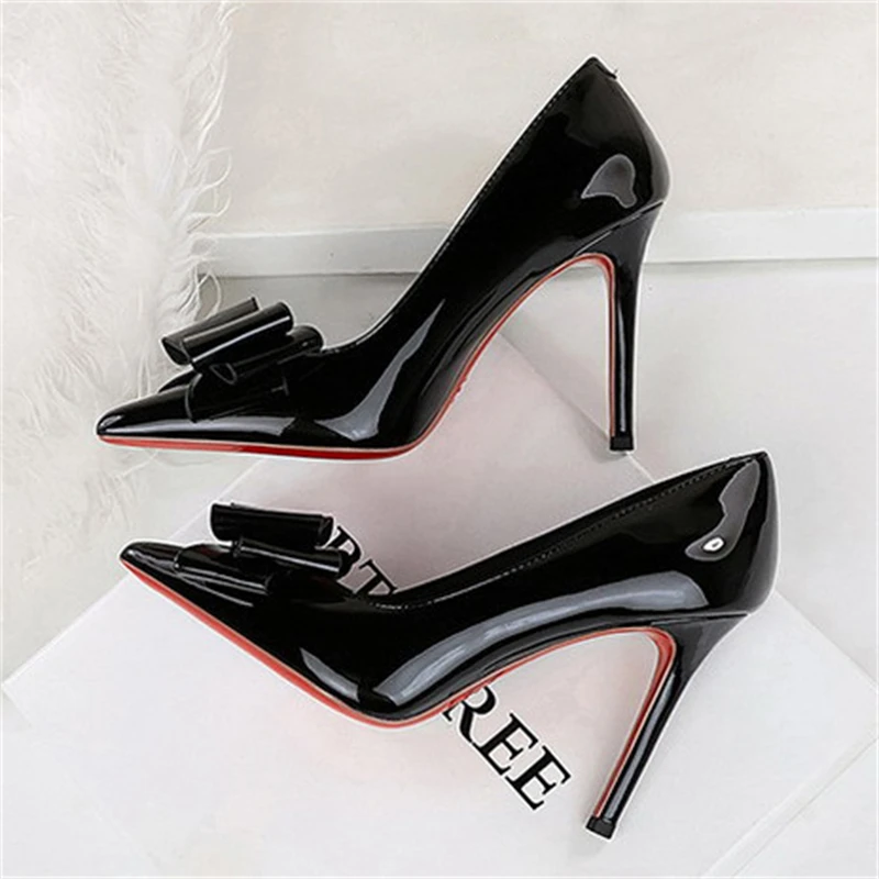 BIGTREE Butterfly-knot Patent Leather Pointed Toe Women Pumps Fashion Sexy Thin High Heels Striptease Mule Shoes
BIGTREE Butterfly-knot Patent Leather Pointed Toe Women Pumps Fashion Sexy Thin High Heels Striptease Mule Shoes