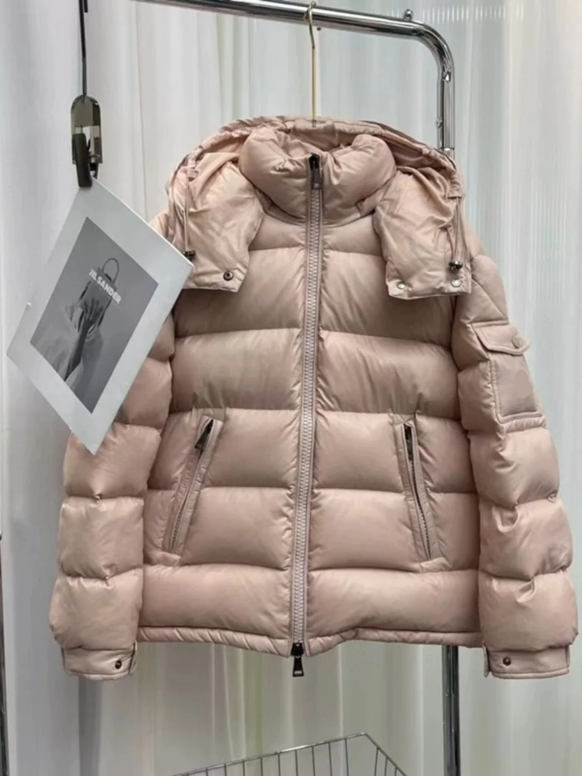 Classic British Style Color Hooded Warmth Duck down Jacket Outerwear for Women Autumn Winter New Arrival Versatile Casual
Classic British Style Color Hooded Warmth Duck down Jacket Outerwear for Women Autumn Winter New Arrival Versatile Casual