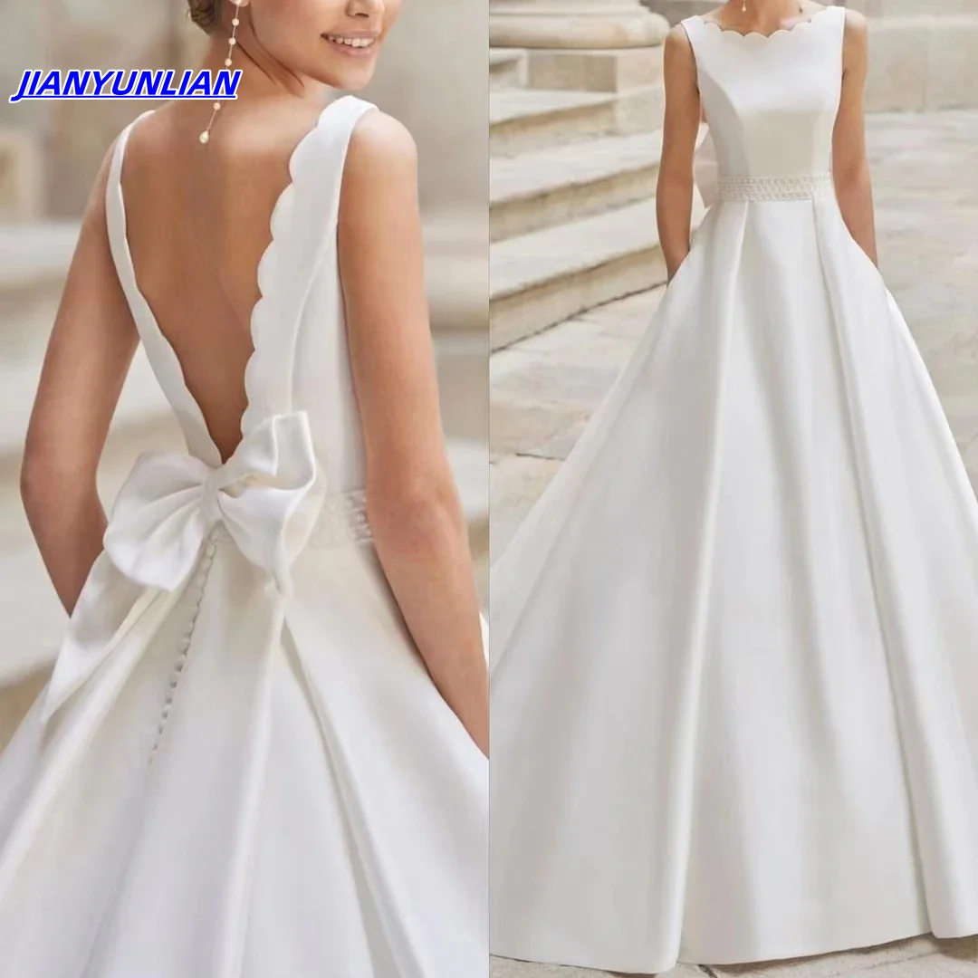 O-Neck Wedding Dress Long Satin A Line Robe de mariée Elegant Sleeveless Backless Свадебное платье with Court Train
O-Neck Wedding Dress Long Satin A Line Robe de mariée Elegant Sleeveless Backless Свадебное платье with Court Train