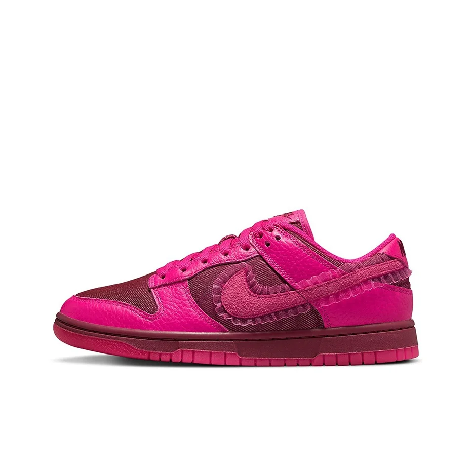 Женские кроссовки Nike Dunk Low «День Святого Валентина» DQ9324-600
Женские кроссовки Nike Dunk Low «День Святого Валентина» DQ9324-600