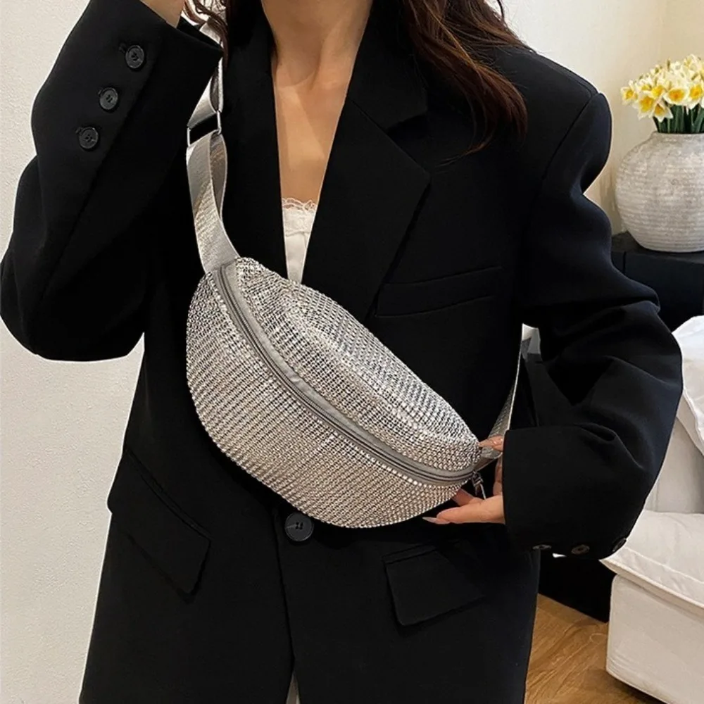 Lightweight Rhinestone Waist Packs Wide Shoulder Strap Versatile Chest Bag Messenger Bag Korean Style Zipper Crossbody Bag
Lightweight Rhinestone Waist Packs Wide Shoulder Strap Versatile Chest Bag Messenger Bag Korean Style Zipper Crossbody Bag
