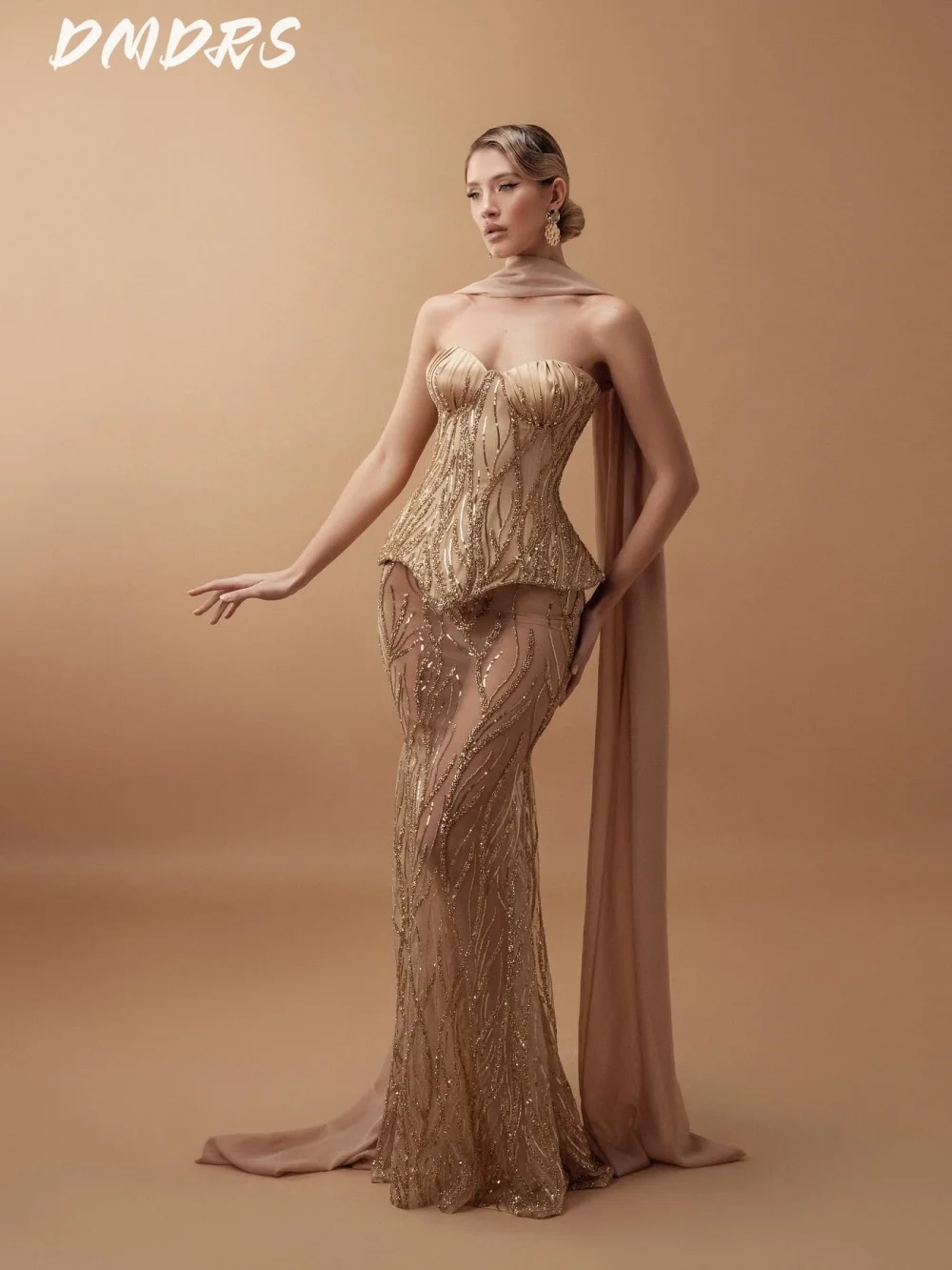Stately Sleeveless Prom Dress 2025 Shiny Sequined A-Line Party Dress Classic Beaded Floor-length Evening Gowns Customized
Stately Sleeveless Prom Dress 2025 Shiny Sequined A-Line Party Dress Classic Beaded Floor-length Evening Gowns Customized