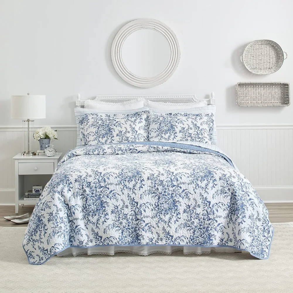 Laura Ashley Quilt Set Reversible Cotton Bedding with Matching Shams, Lightweight Home Decor for All Seasons, King, Bedford
Laura Ashley Quilt Set Reversible Cotton Bedding with Matching Shams, Lightweight Home Decor for All Seasons, King, Bedford