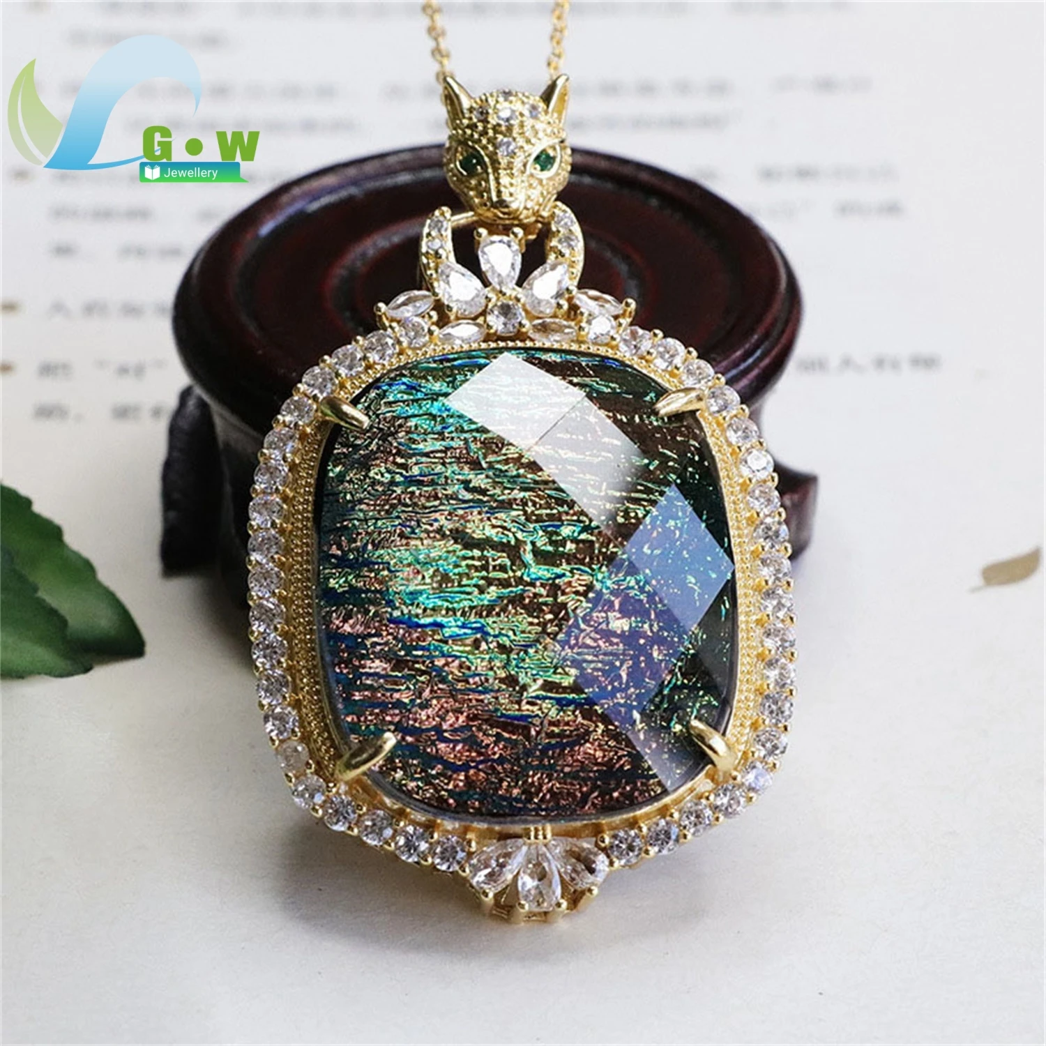 Retro Holographic Color Changing Glass Buddha Pendant Necklace Rotatable Dharma Amulet Jewelry for Couples Trendy Accessory
Retro Holographic Color Changing Glass Buddha Pendant Necklace Rotatable Dharma Amulet Jewelry for Couples Trendy Accessory