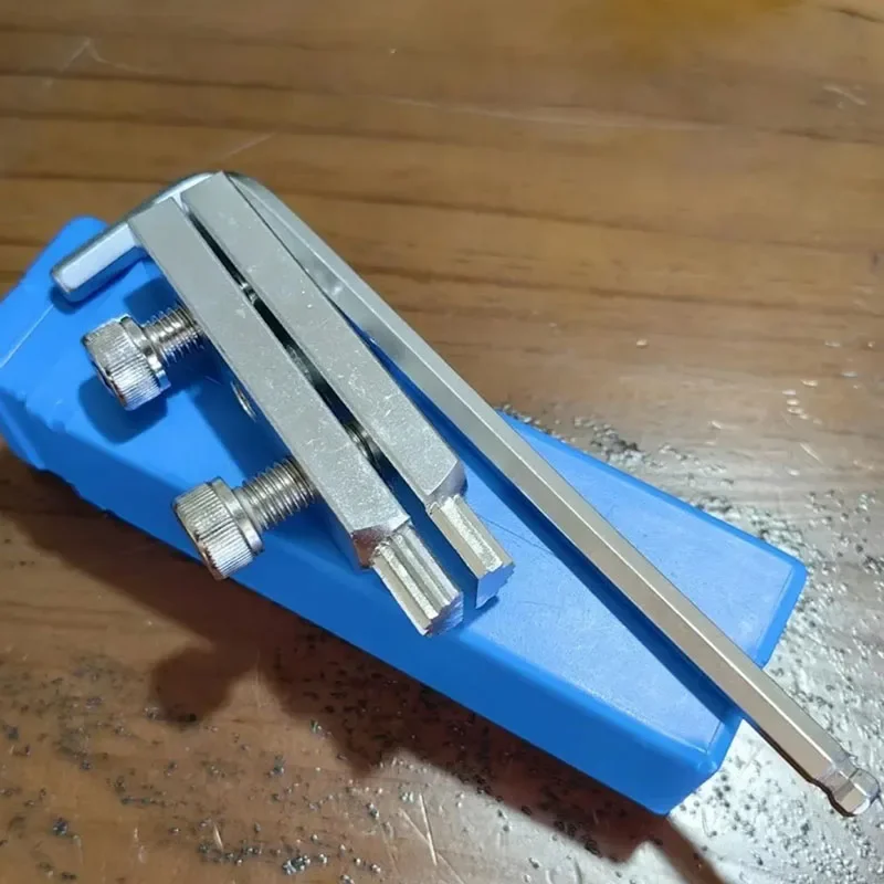 Broken wire extractor Threading tools Tap and screw remover water-tap Angle valve repair 4/6 points Water main breaks repair
Broken wire extractor Threading tools Tap and screw remover water-tap Angle valve repair 4/6 points Water main breaks repair