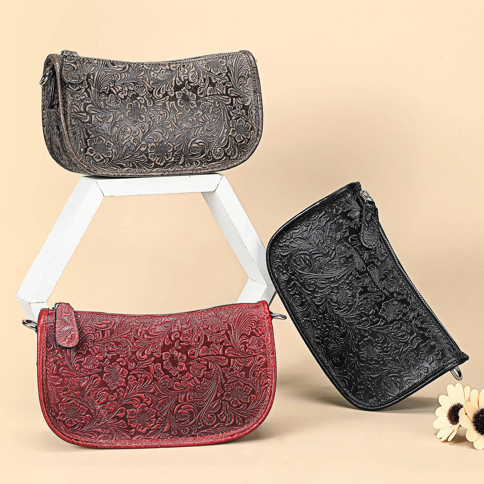 Vintage Embossed Mini Underarm Purse Lightweight Versatile with Adjustable Straps Women's Full-Grain Leather Crossbody Bag
Vintage Embossed Mini Underarm Purse Lightweight Versatile with Adjustable Straps Women's Full-Grain Leather Crossbody Bag