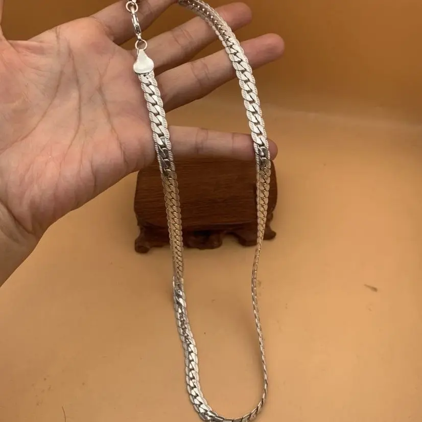 Chinese classical personality fashion national style Tibetan silver necklace snake bone chain
Chinese classical personality fashion national style Tibetan silver necklace snake bone chain