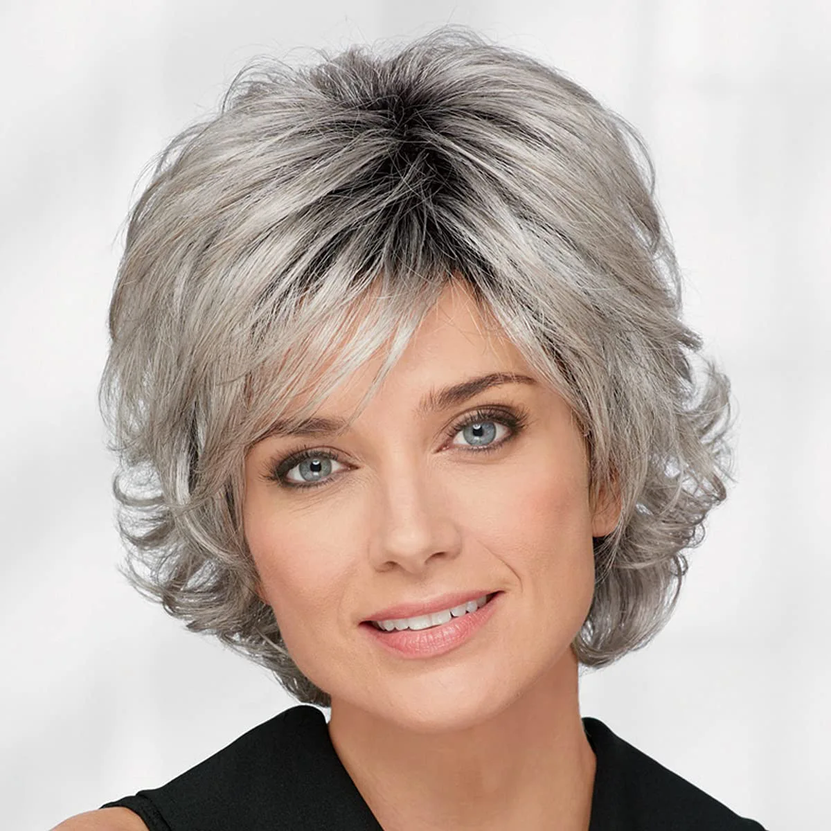 Женский стильный короткий прямой парик-каре из синтетических волос.
Женский стильный короткий прямой парик-каре из синтетических волос.