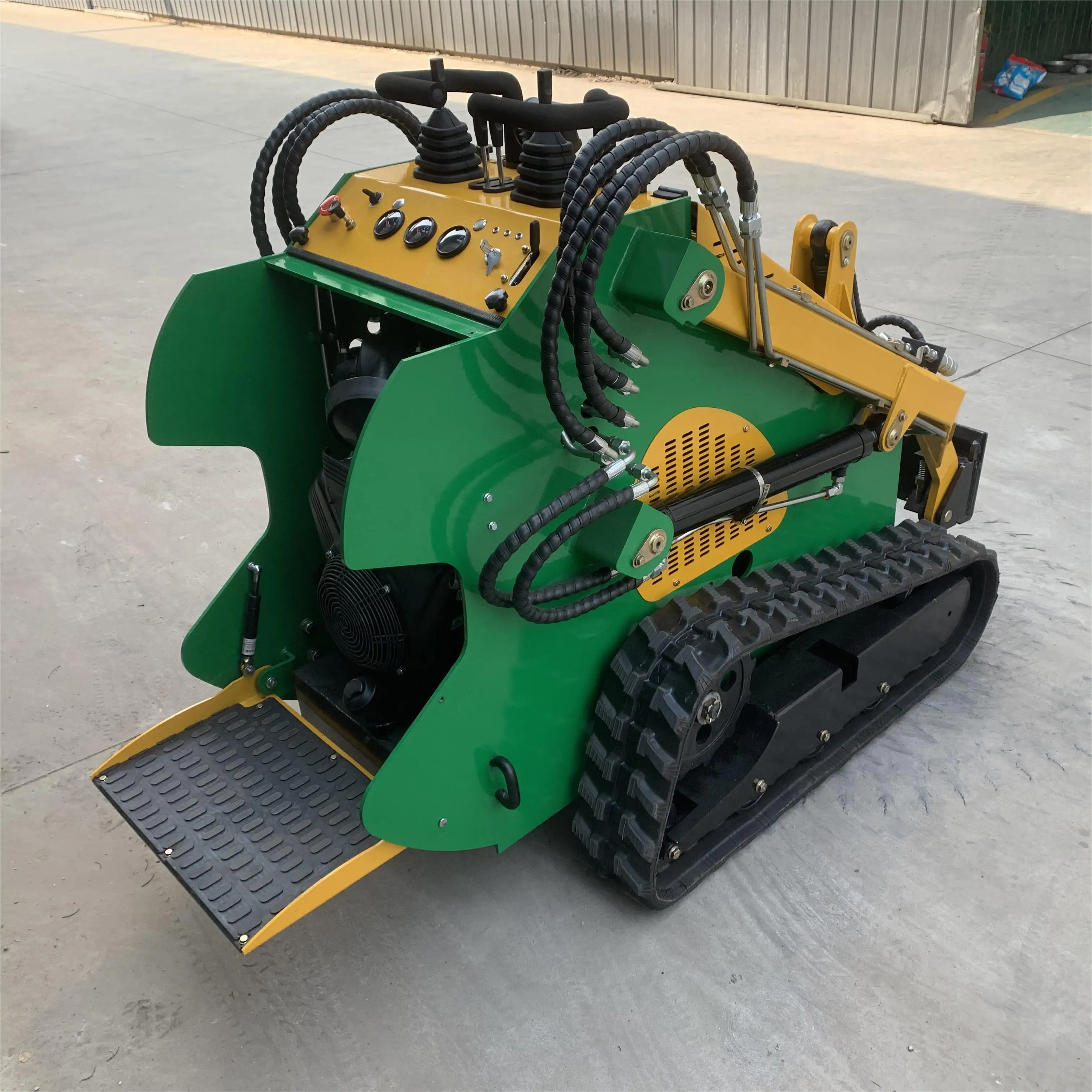 Wheel Hydraulic Mini Skid Steer Diesel 1 Ton 2 Ton 3 Ton Loader Small Front End Articulated Mini Wheel Skid Steer
Wheel Hydraulic Mini Skid Steer Diesel 1 Ton 2 Ton 3 Ton Loader Small Front End Articulated Mini Wheel Skid Steer