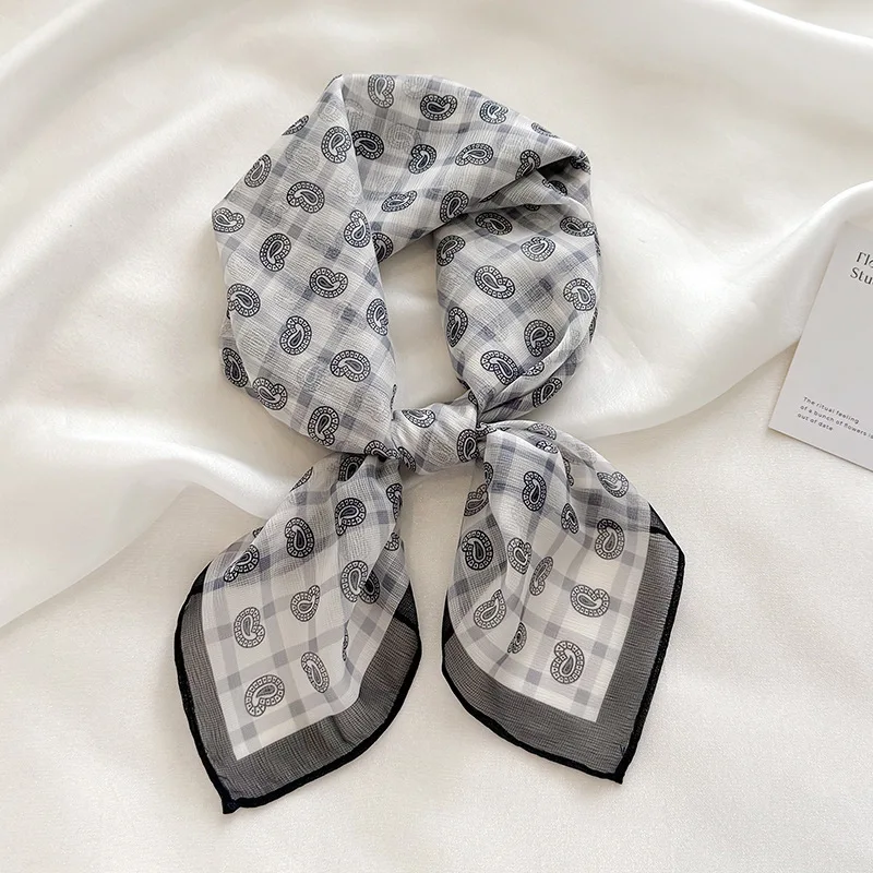Xili Yarn Handkerchief Print Cotton Linen Flower Pattern Head Neck Scarves Small Hair Neckerchief Square Scarf Headband INS 68cm
Xili Yarn Handkerchief Print Cotton Linen Flower Pattern Head Neck Scarves Small Hair Neckerchief Square Scarf Headband INS 68cm