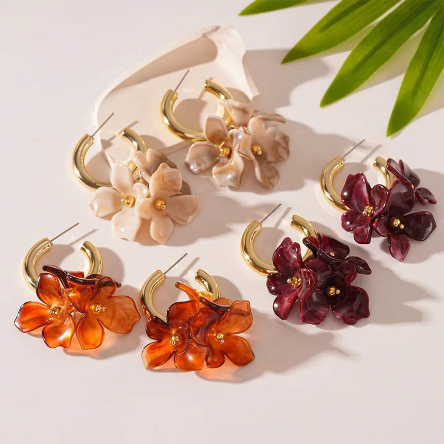 Ombre Acrylic Flower Petal Silver Stud Earrings Retro Minimalist Elegance High-End Earrings for Women
Ombre Acrylic Flower Petal Silver Stud Earrings Retro Minimalist Elegance High-End Earrings for Women