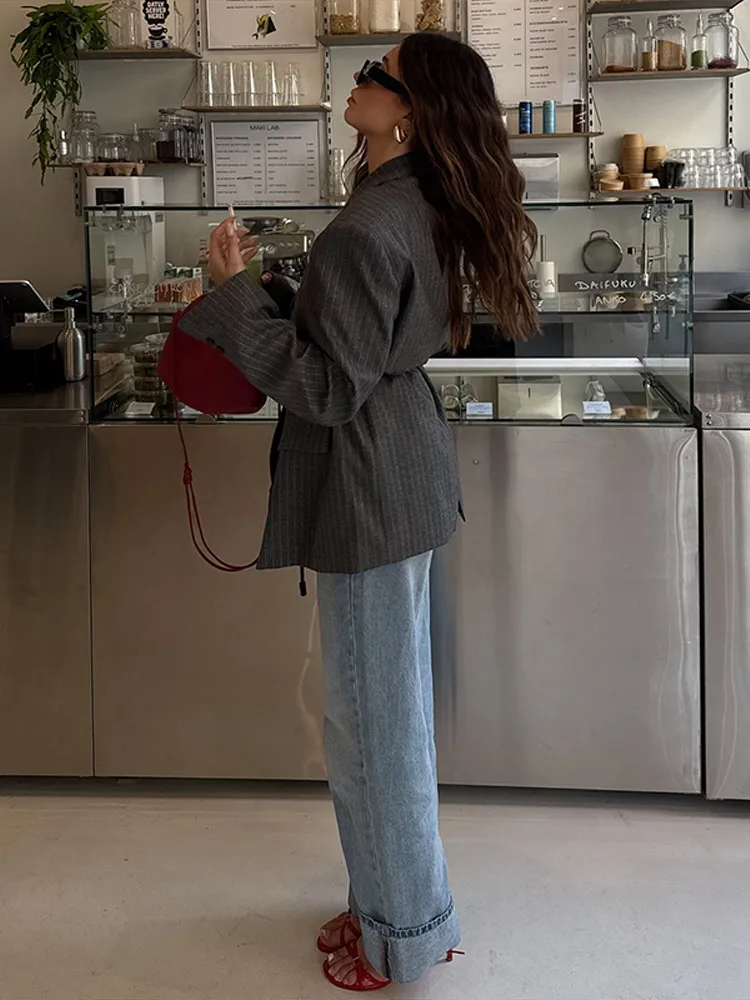 Повседневный блейзер в полоску, женский свободный пиджак с v-образным вырезом и длинными рукавами, пояс на одной пуговице, женские куртки 2024, летняя новая мода, шикарная уличная одежда 
Повседневный блейзер в полоску, женский свободный пиджак с v-образным вырезом и длинными рукавами, пояс на одной пуговице, женские куртки 2024, летняя новая мода, шикарная уличная одежда