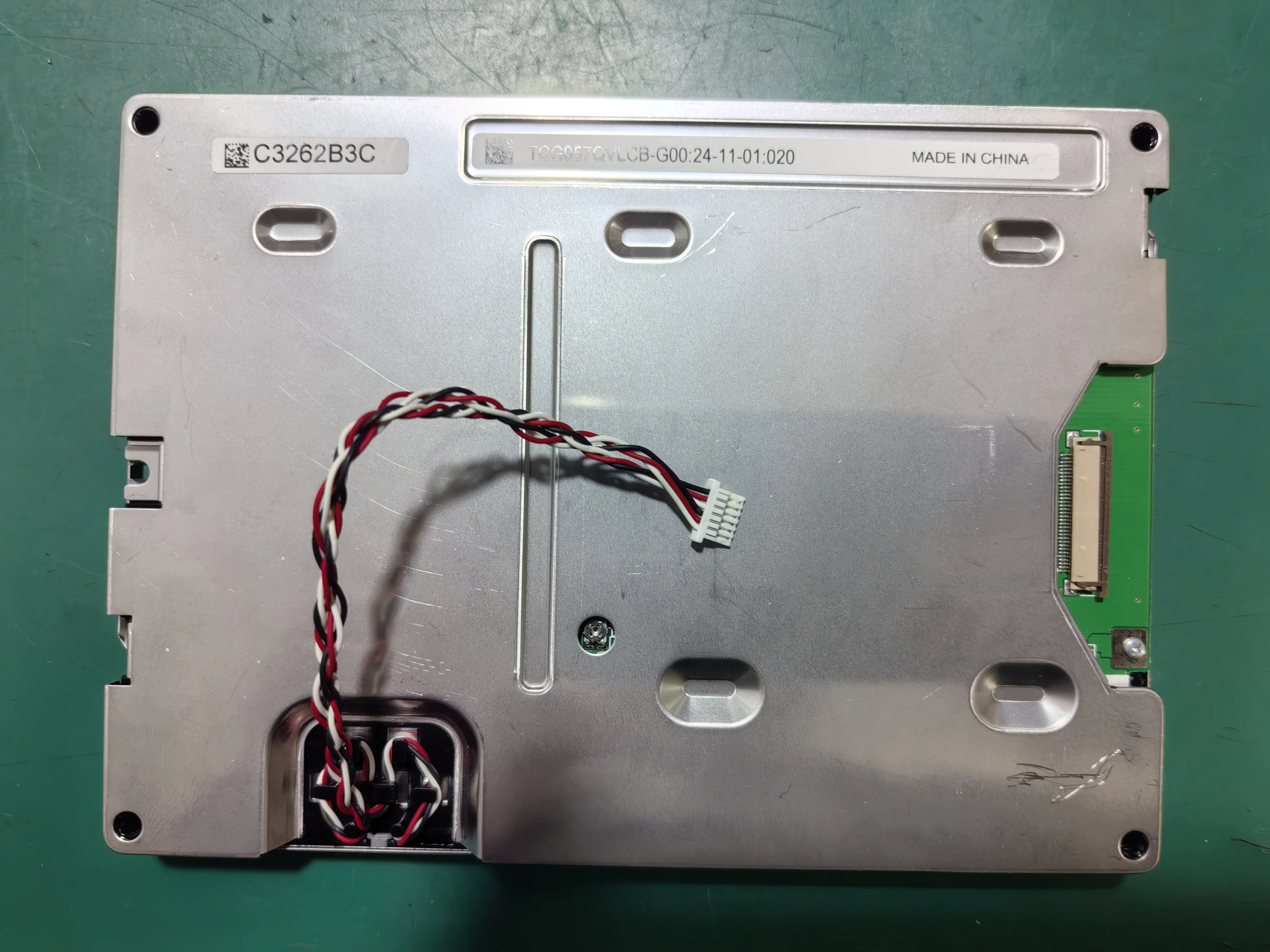 Оригинальный 5,7-дюймовый промышленный экран TCG057QVLCB-G00, протестирован и отправлено.
Оригинальный 5,7-дюймовый промышленный экран TCG057QVLCB-G00, протестирован и отправлено.